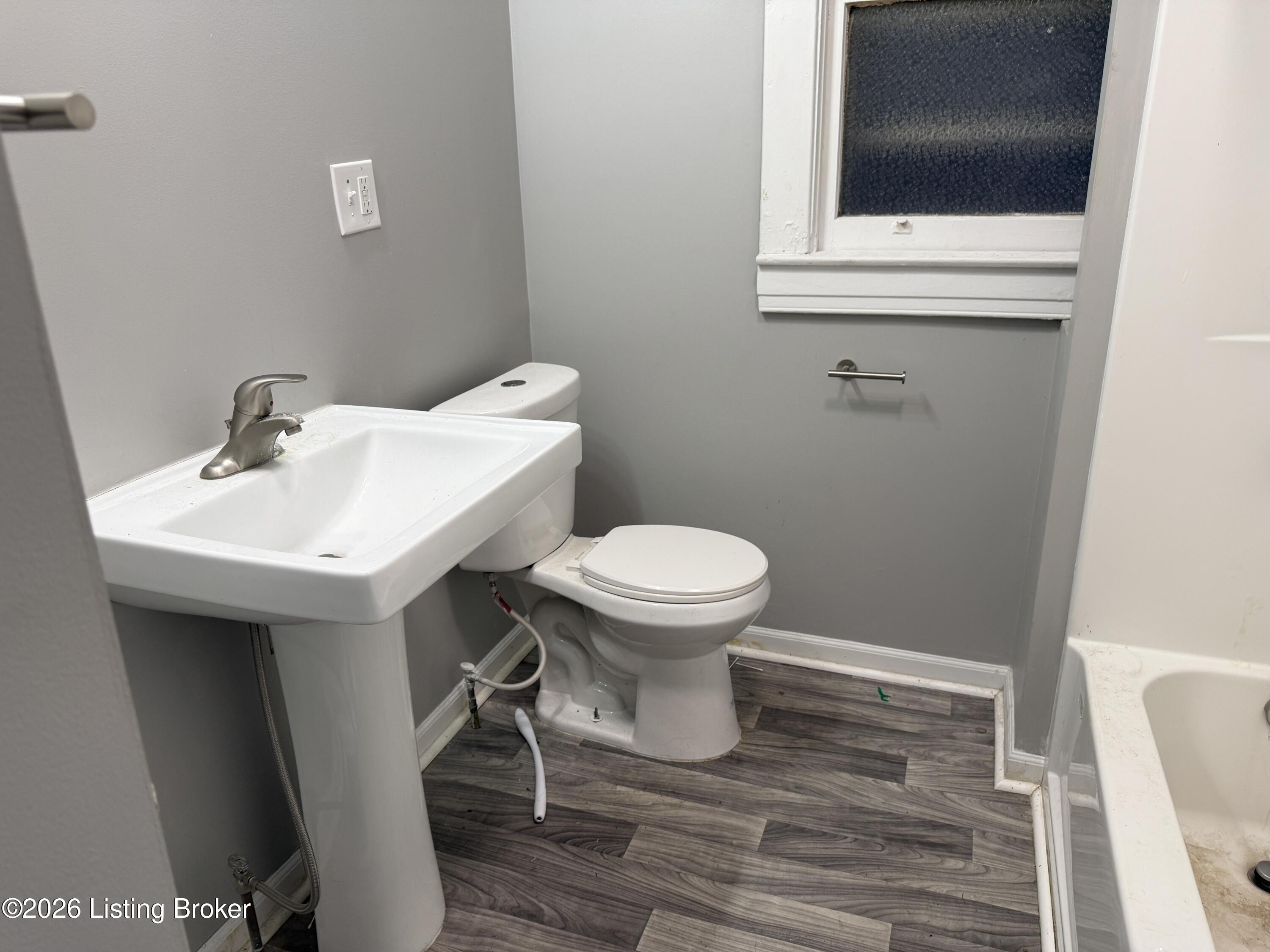1024 Cecil Ave Property Photo 10