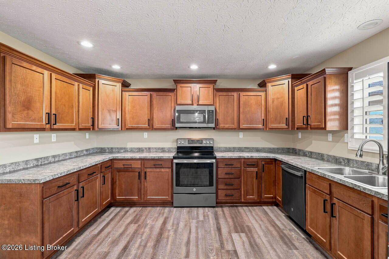 241 Webb Ln Property Photo 11