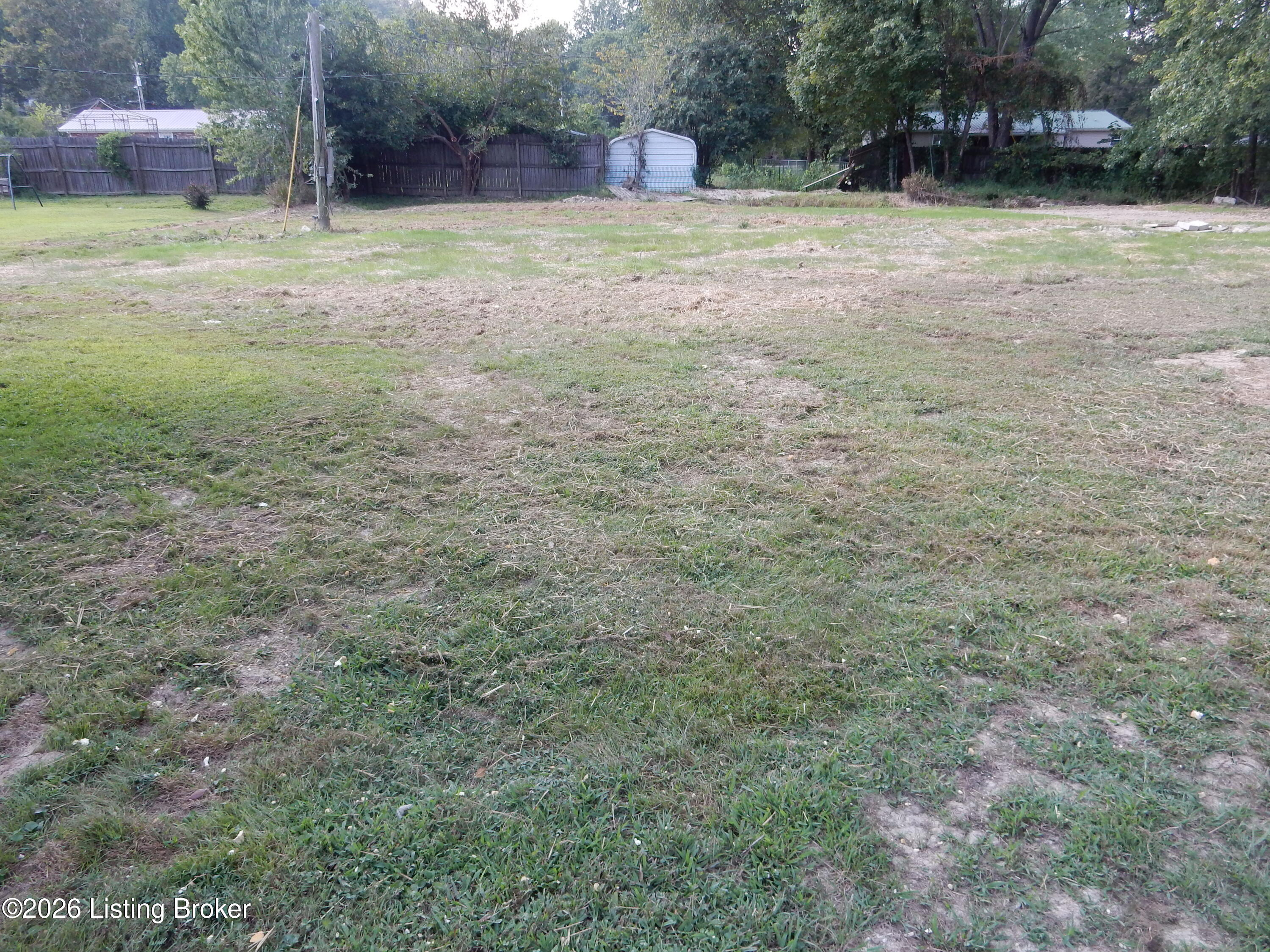 172 Lisa Dr Property Photo 2