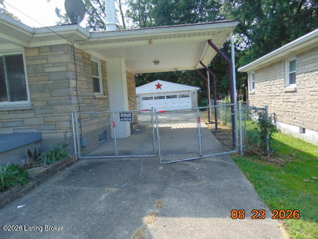 4108 Clyde Dr Property Photo 2
