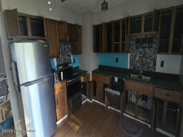 6021 Greenvale Dr Property Photo 3