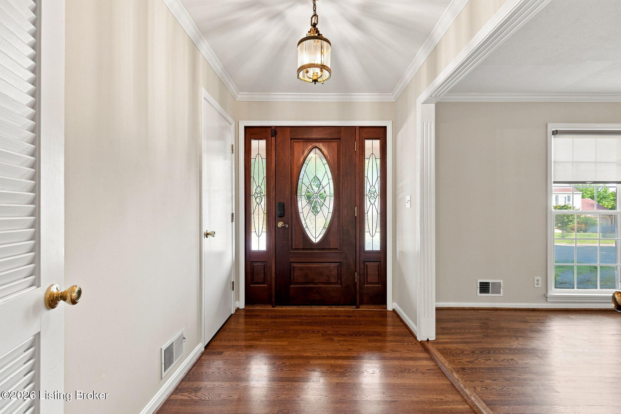 7106 Peppermill Ln Property Photo 8