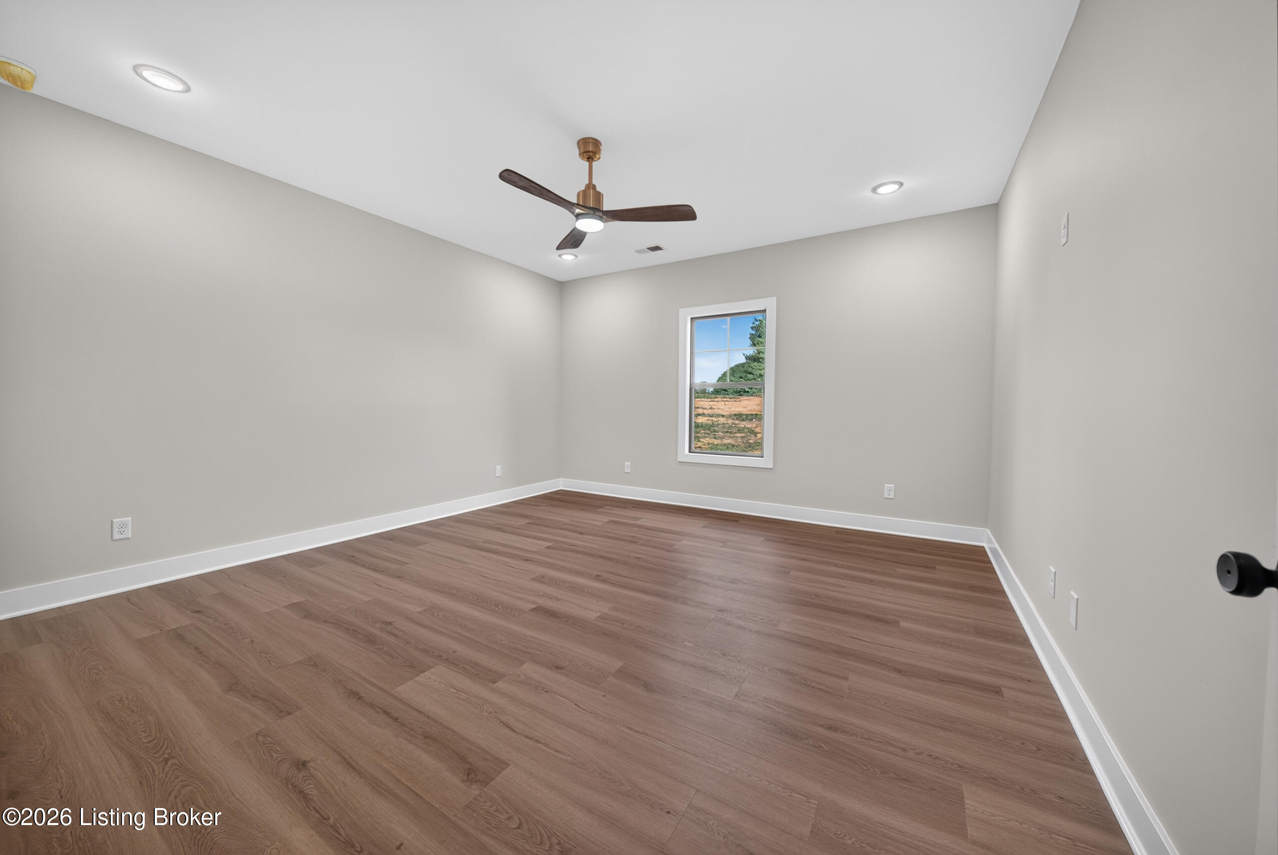 2492 Roundtop Rd Property Photo 27