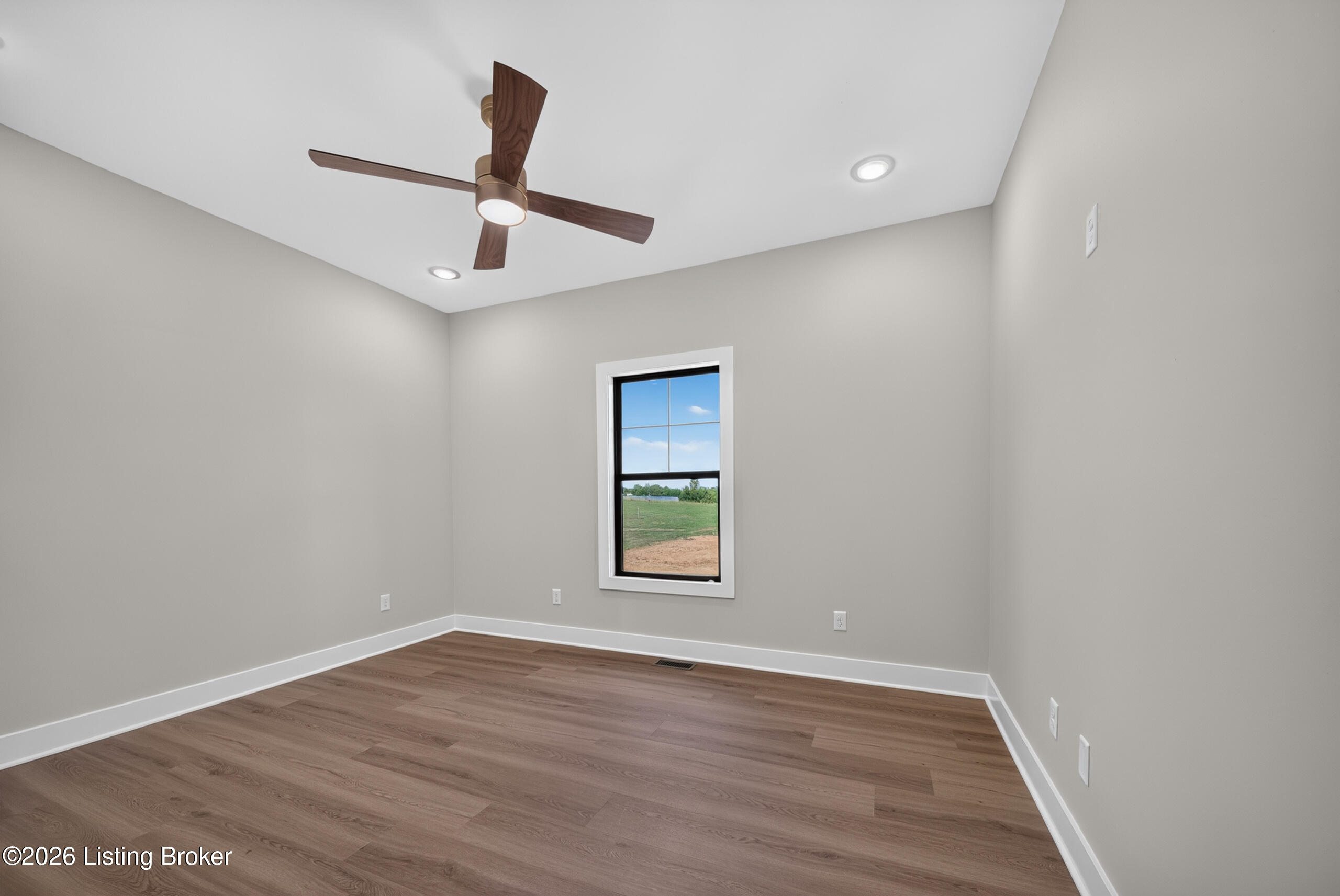 2492 Roundtop Rd Property Photo 30