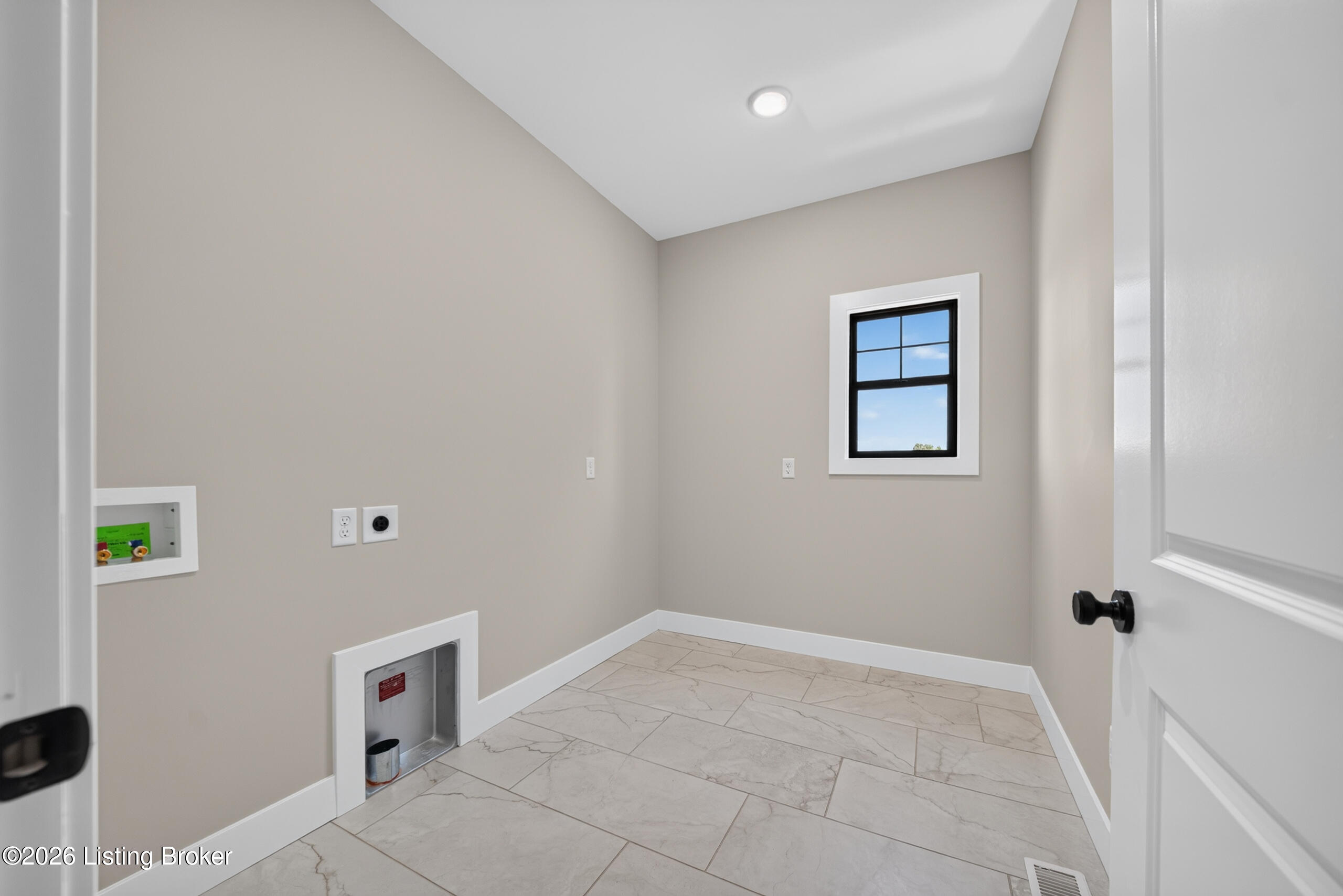 2492 Roundtop Rd Property Photo 50