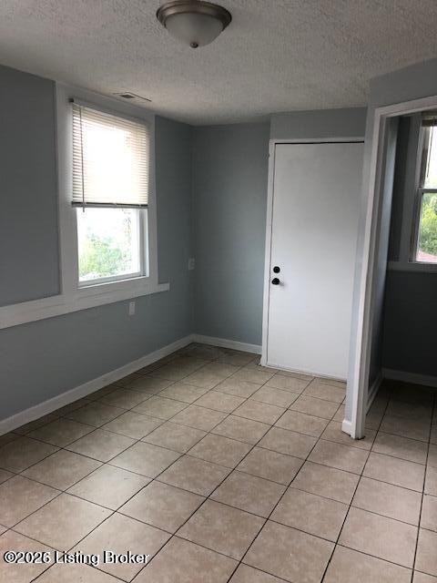 947 S Brook St Property Photo 2