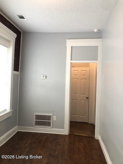 947 S Brook St Property Photo 9