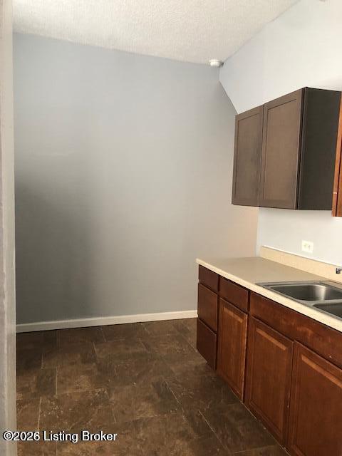 947 S Brook St Property Photo 12