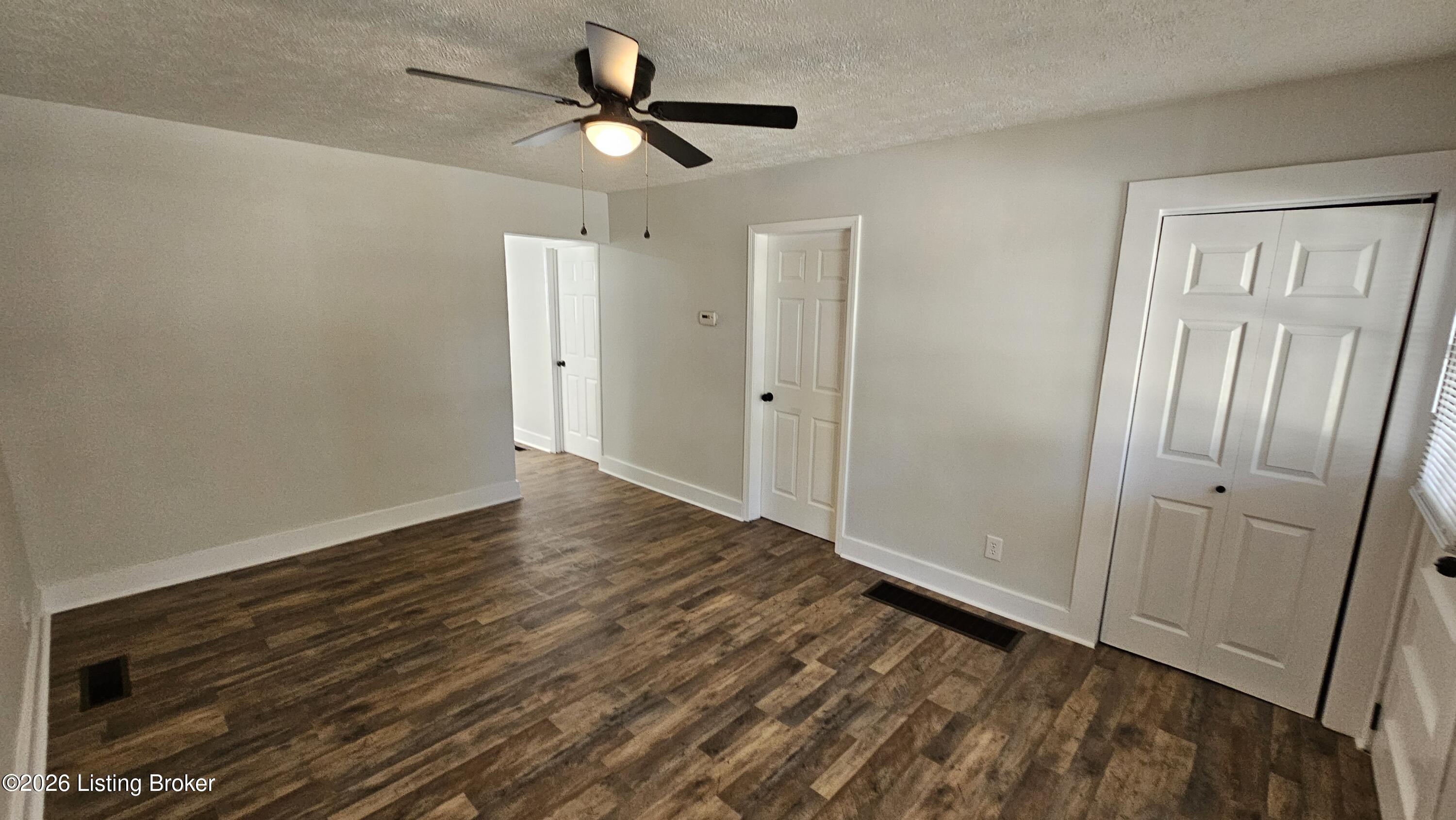 1004 Dixon Ave Property Photo 14