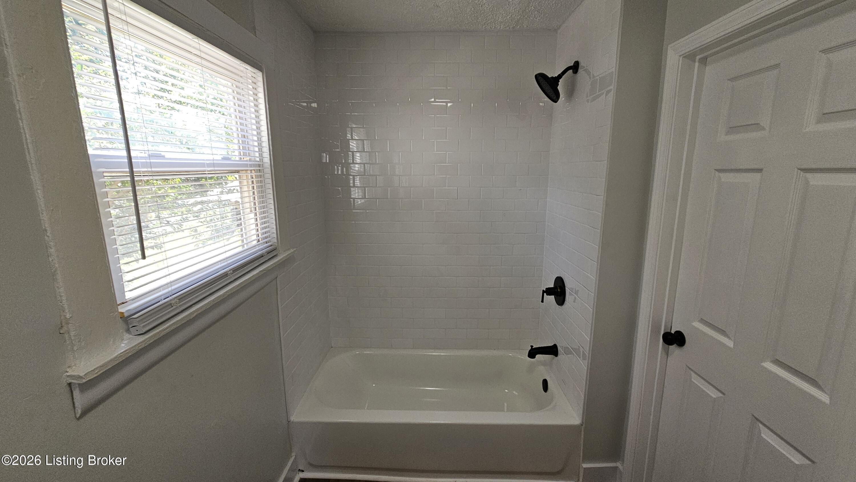 1004 Dixon Ave Property Photo 35