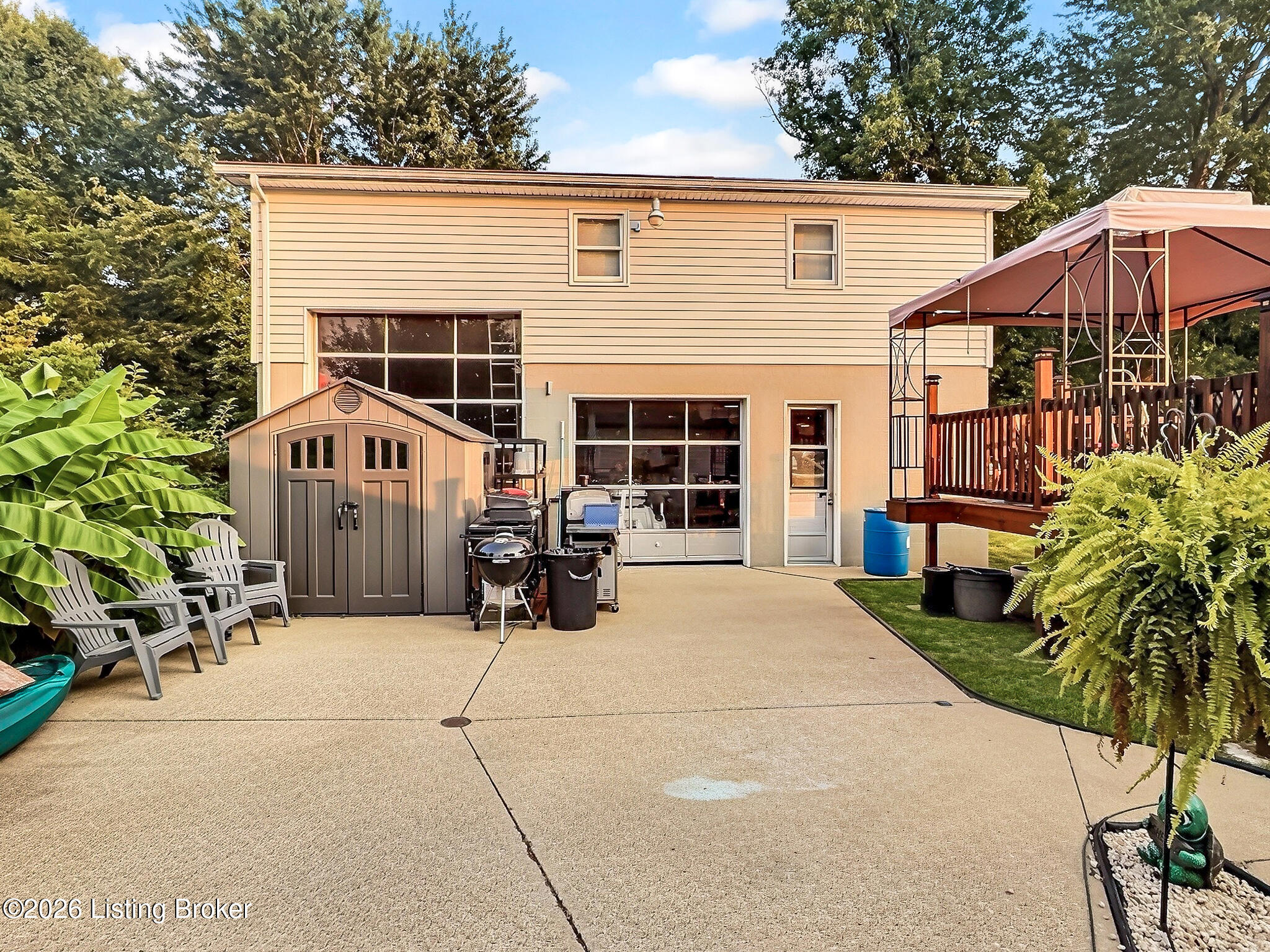 1102 Lone Oak Ave Property Photo 14
