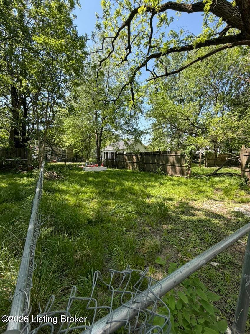 2008 Pirtle St Property Photo 2
