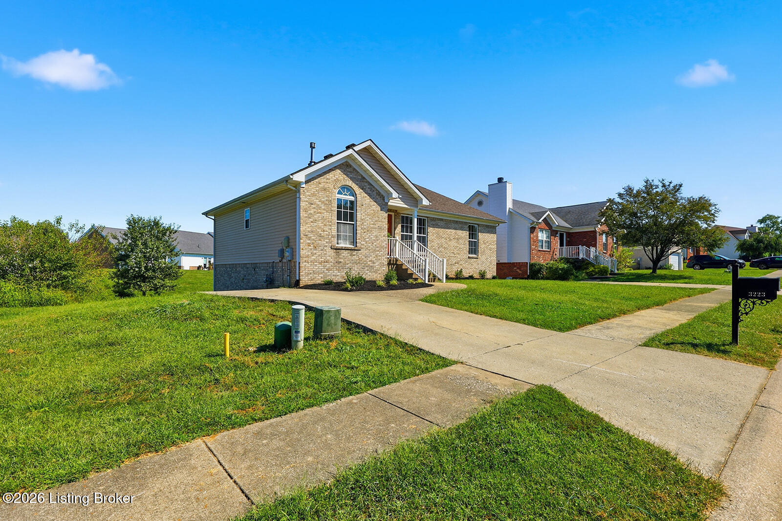 3223 Squire Cir Property Photo 5