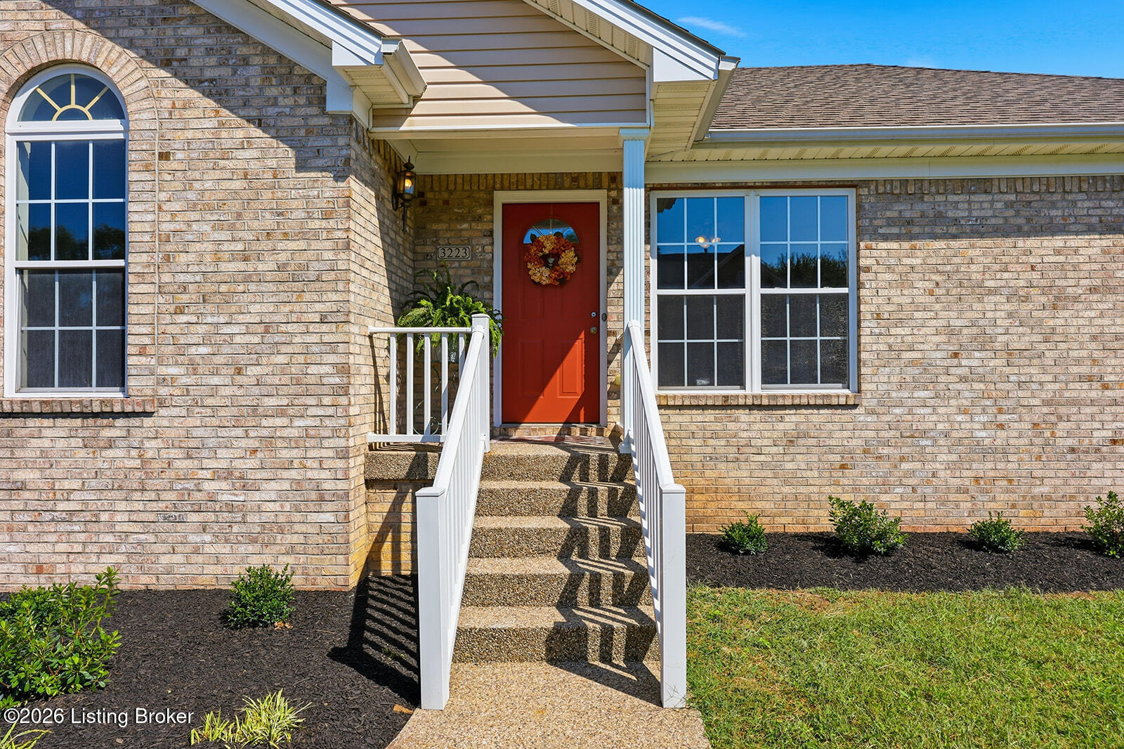3223 Squire Cir Property Photo 8