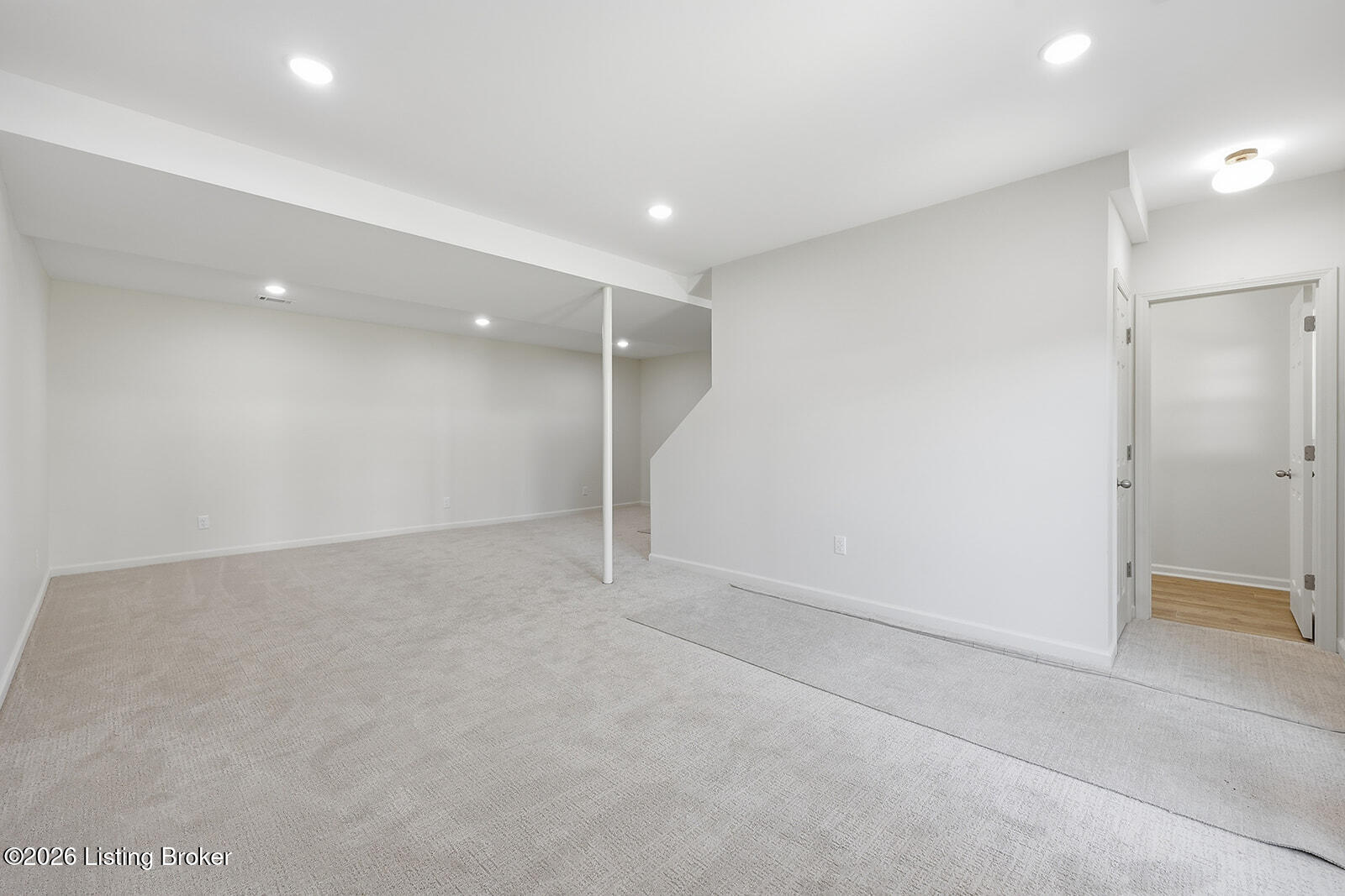 3223 Squire Cir Property Photo 37
