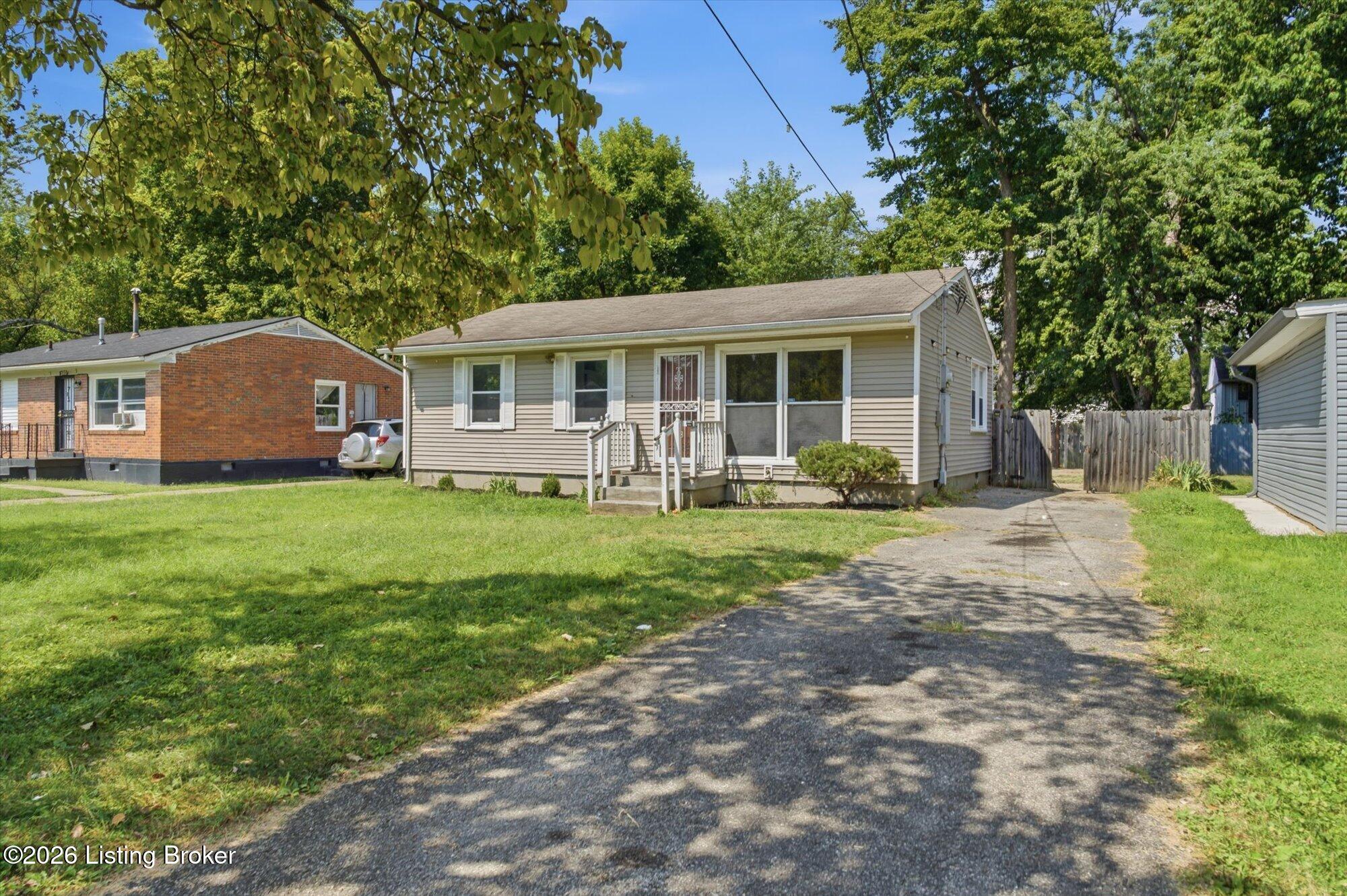 5003 Red Oak Ln Property Photo 2