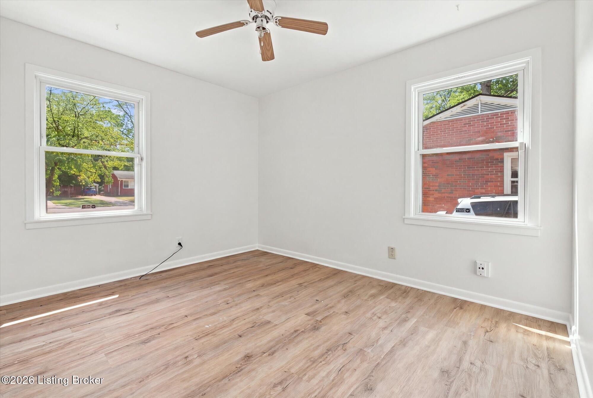 5003 Red Oak Ln Property Photo 9