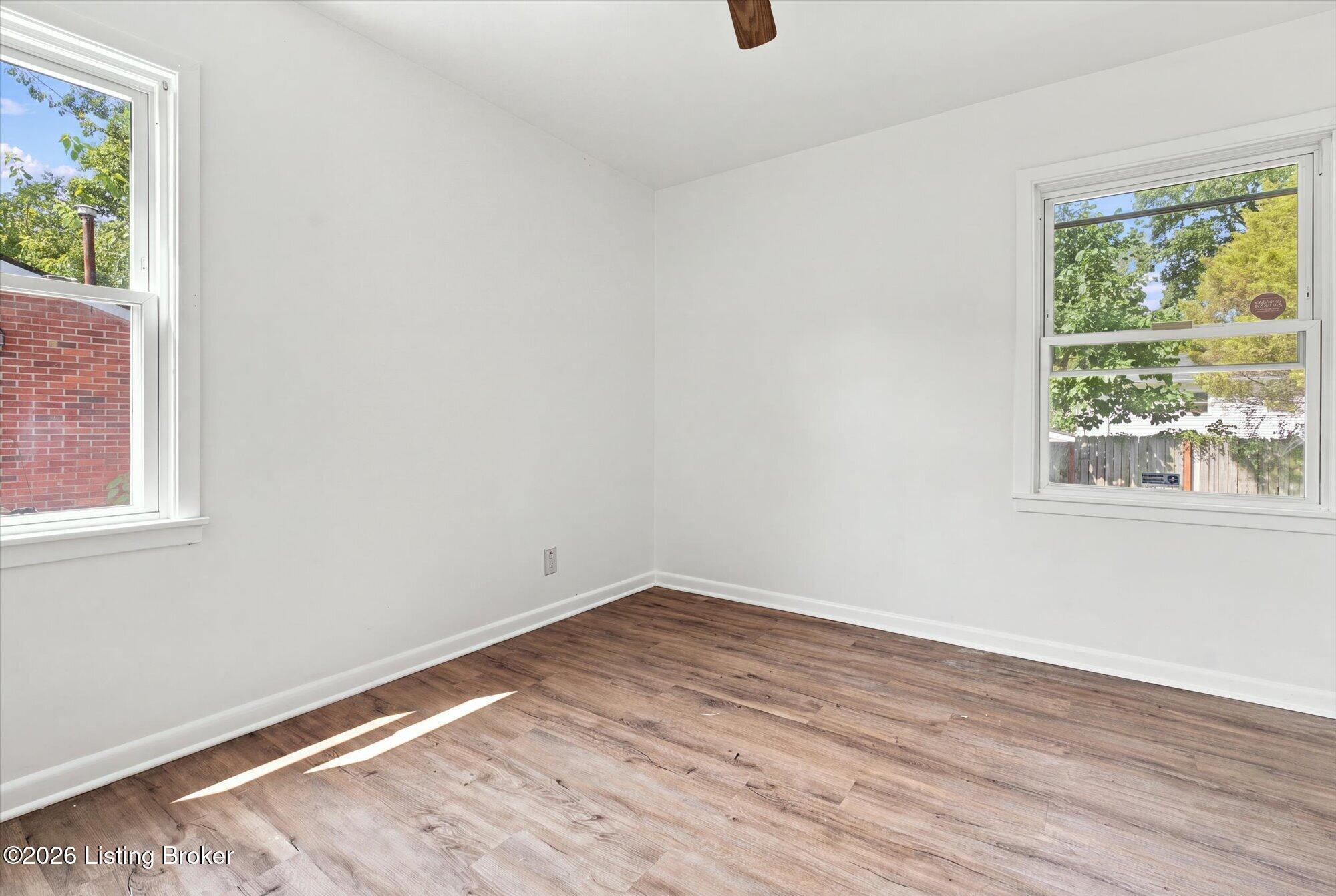 5003 Red Oak Ln Property Photo 11