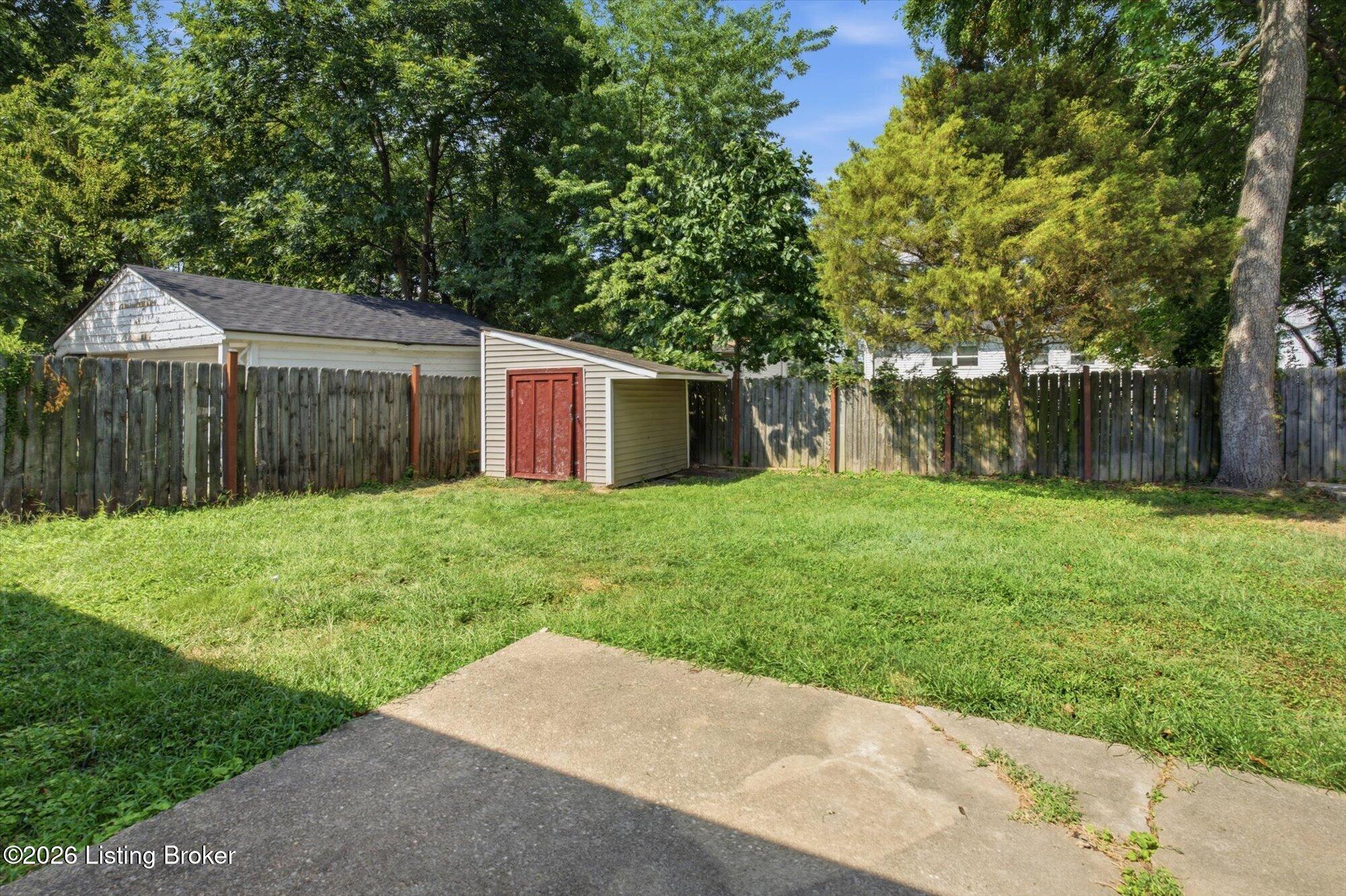 5003 Red Oak Ln Property Photo 14