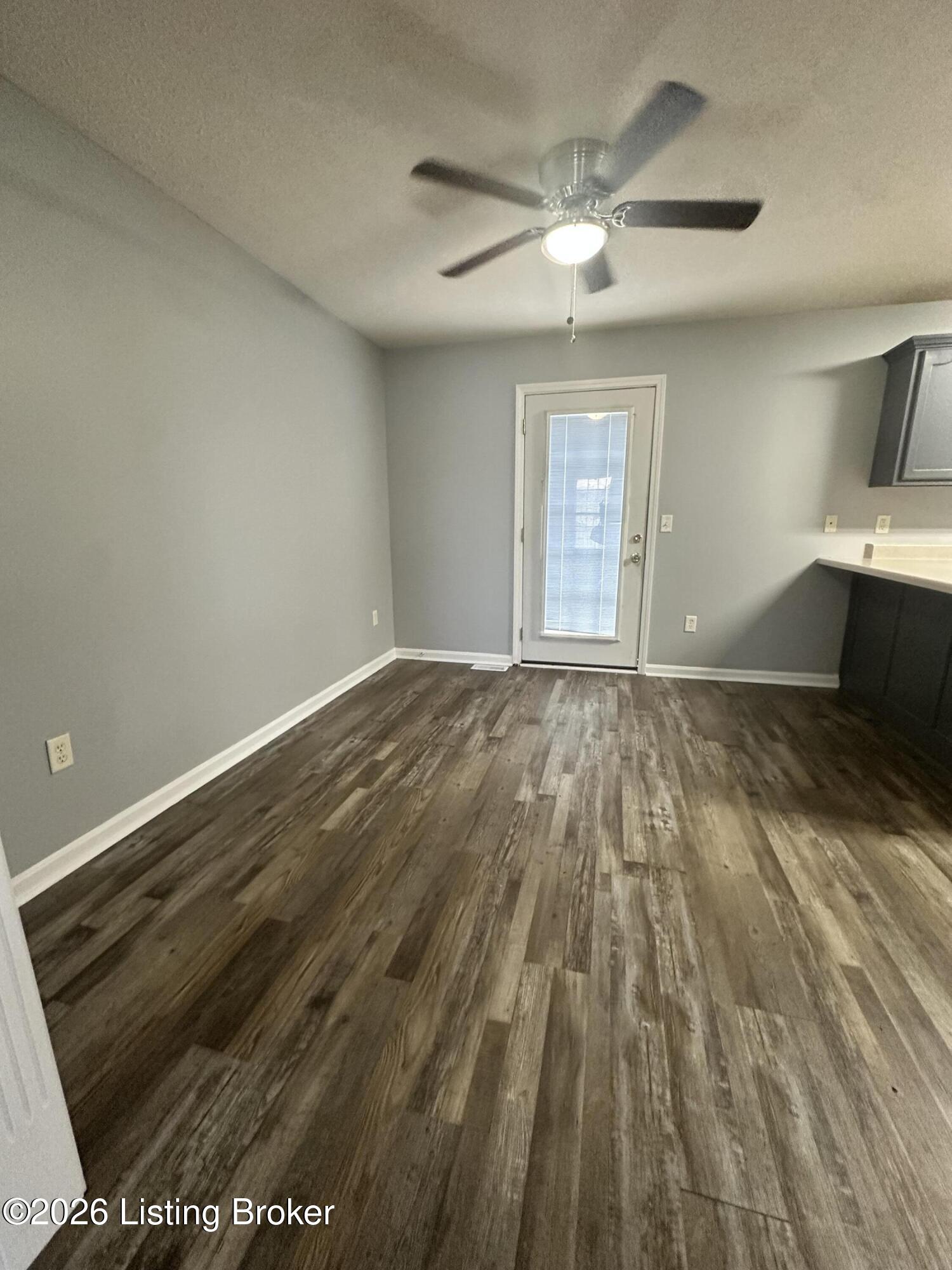 708 Clear Spring Ct Property Photo 12