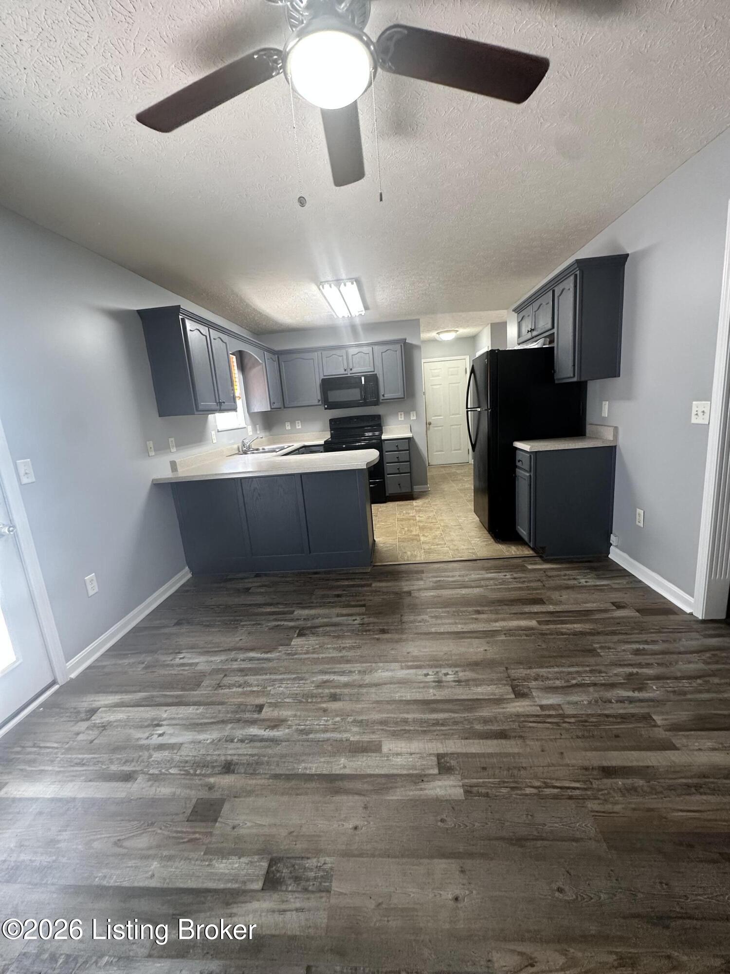 708 Clear Spring Ct Property Photo 13