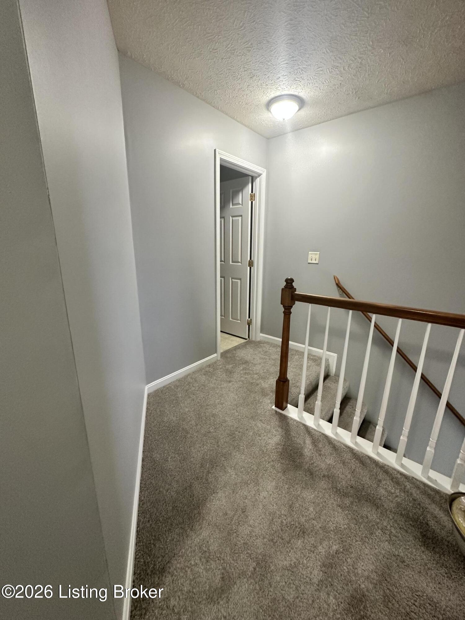 708 Clear Spring Ct Property Photo 22