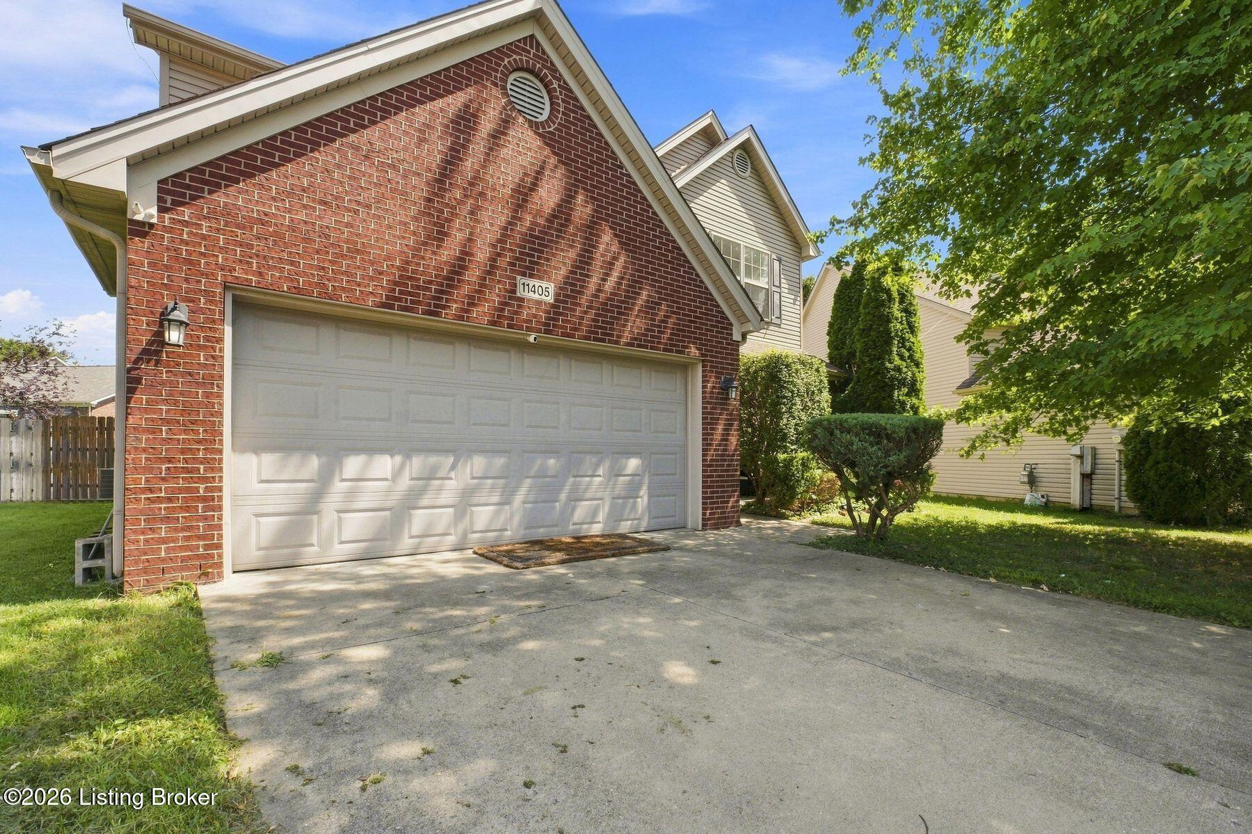 11405 Walnut Farm Pl Property Photo 1