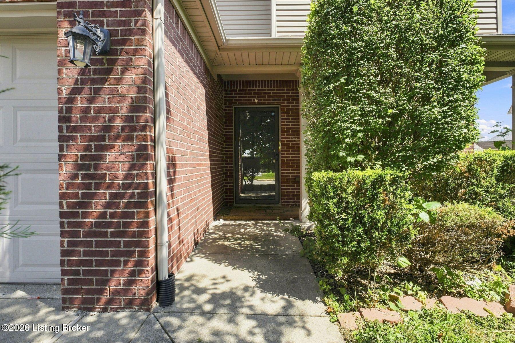 11405 Walnut Farm Pl Property Photo 2