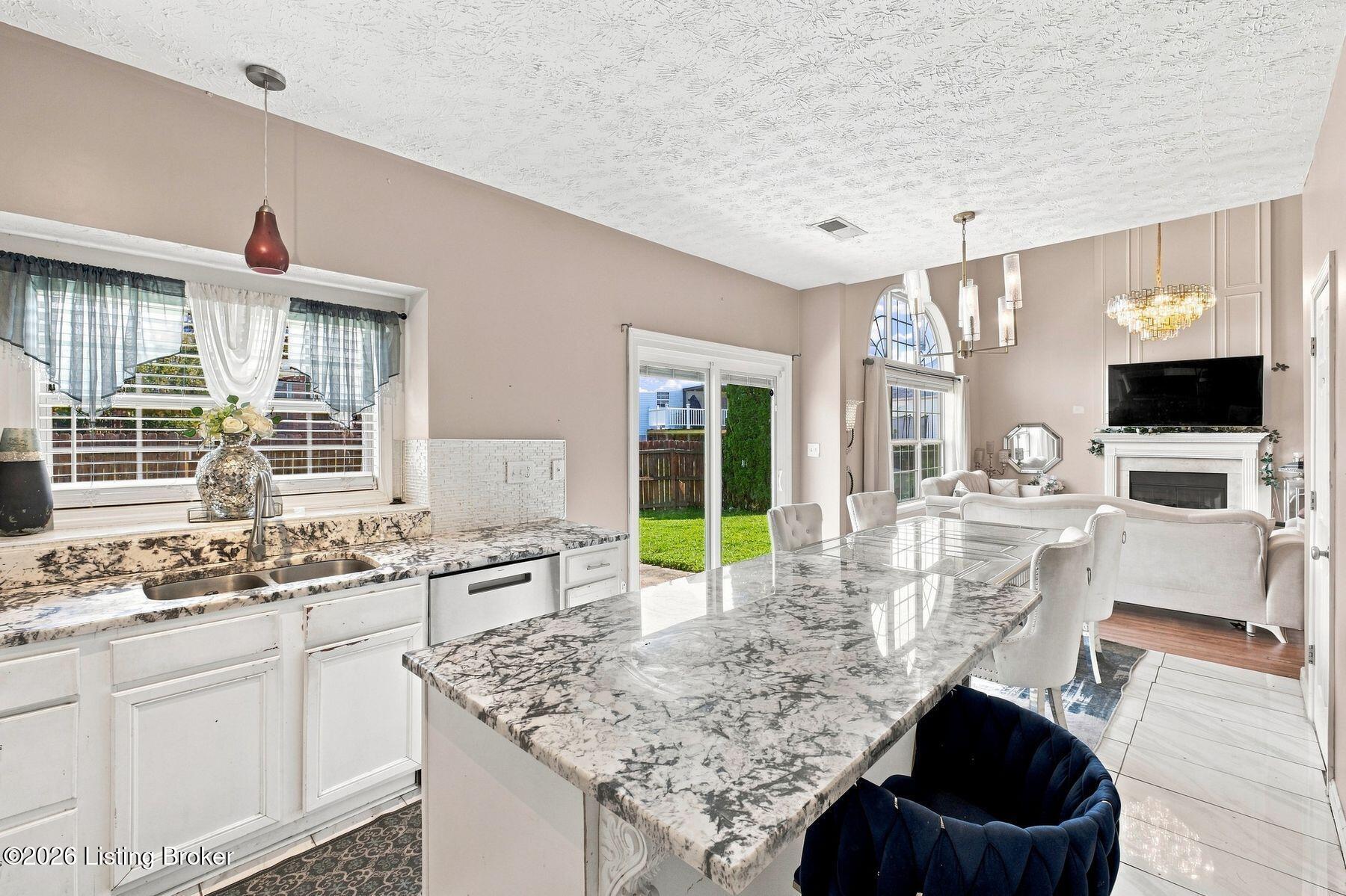 11405 Walnut Farm Pl Property Photo 15