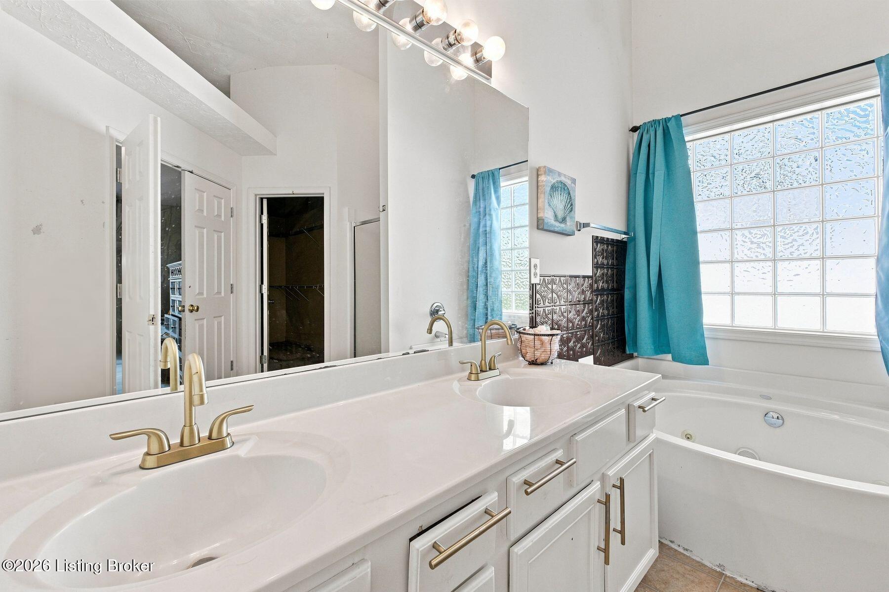 11405 Walnut Farm Pl Property Photo 19