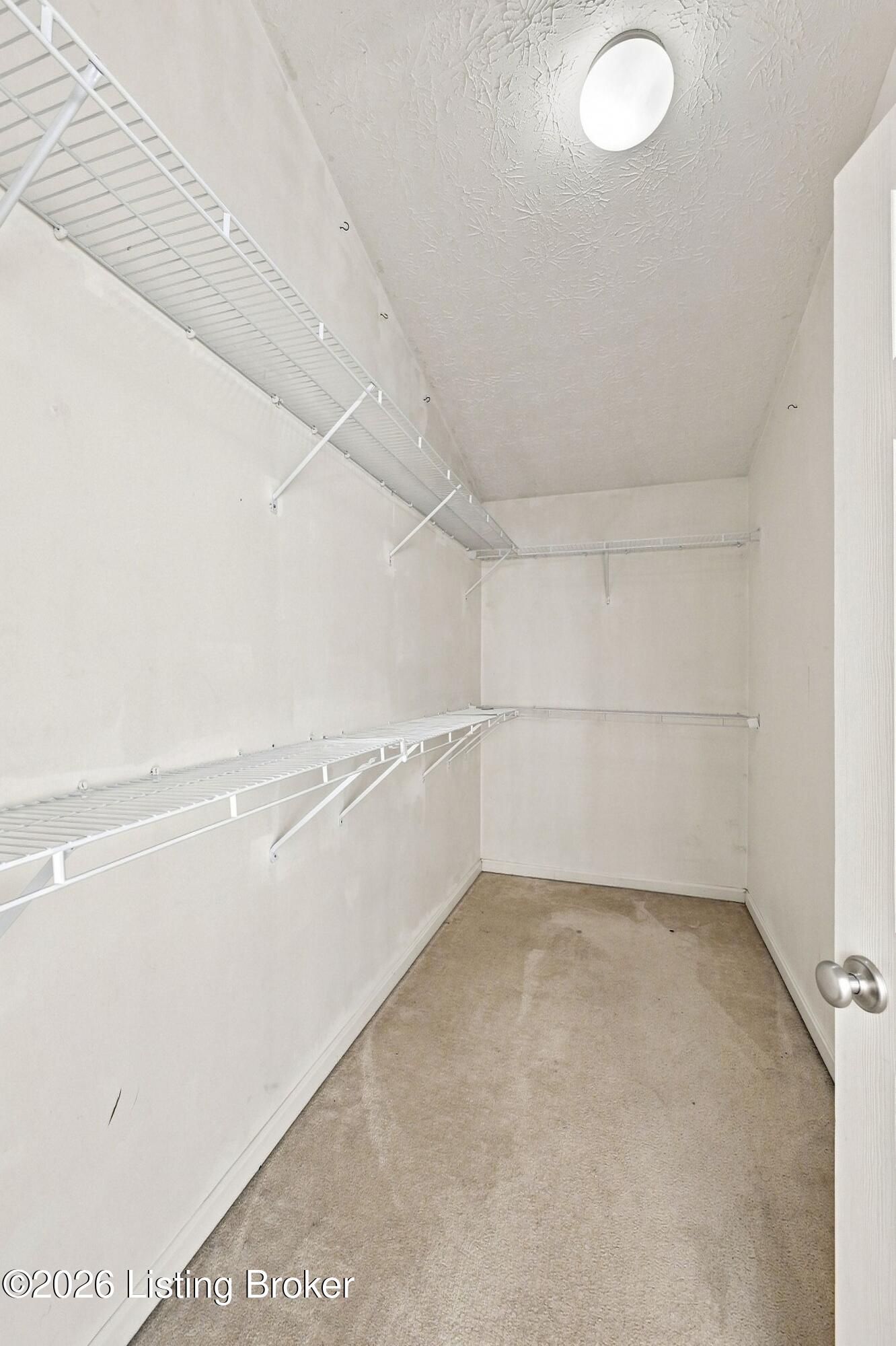 11405 Walnut Farm Pl Property Photo 22