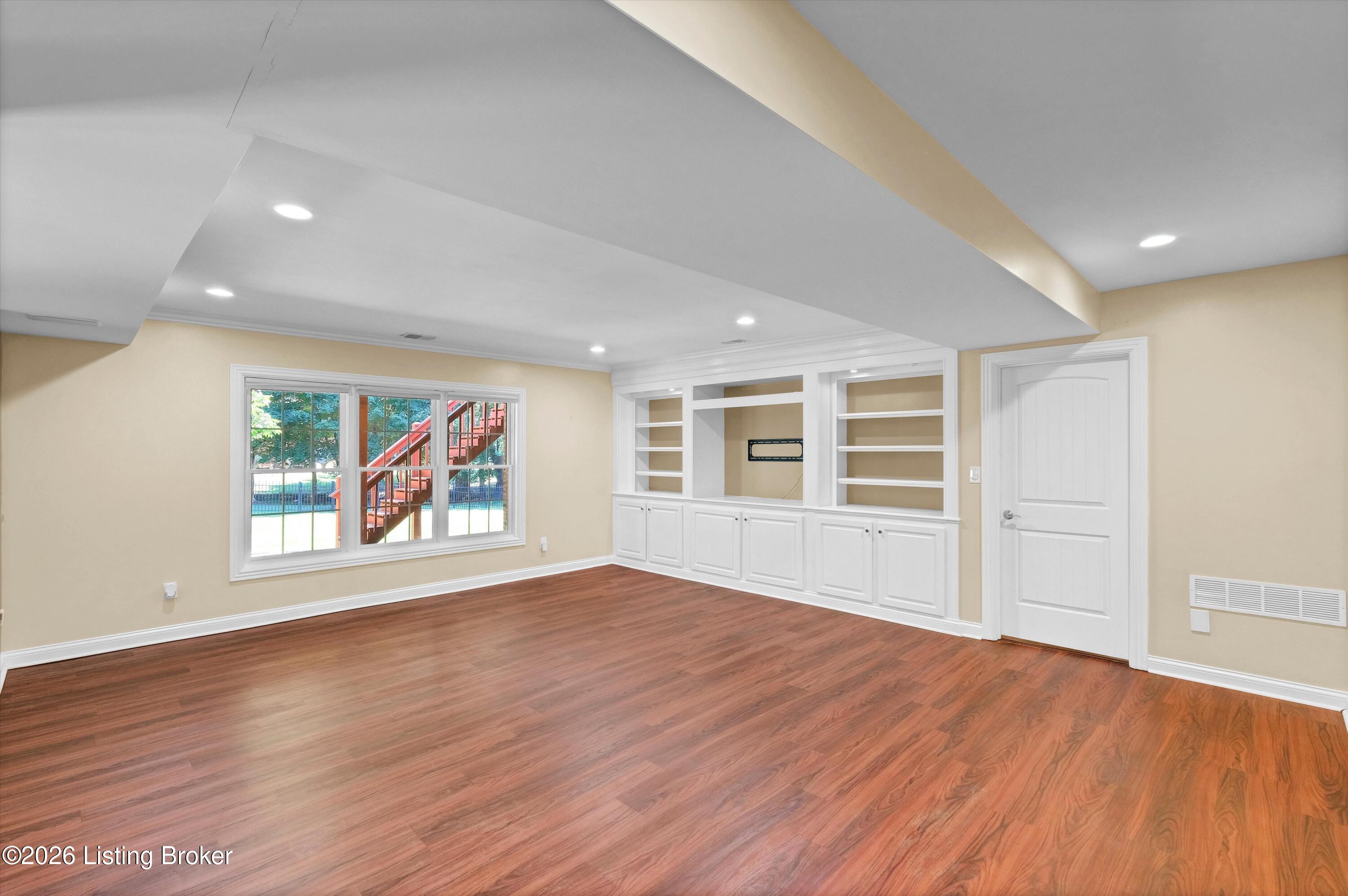 3528 Hedgewick Pl Property Photo 45