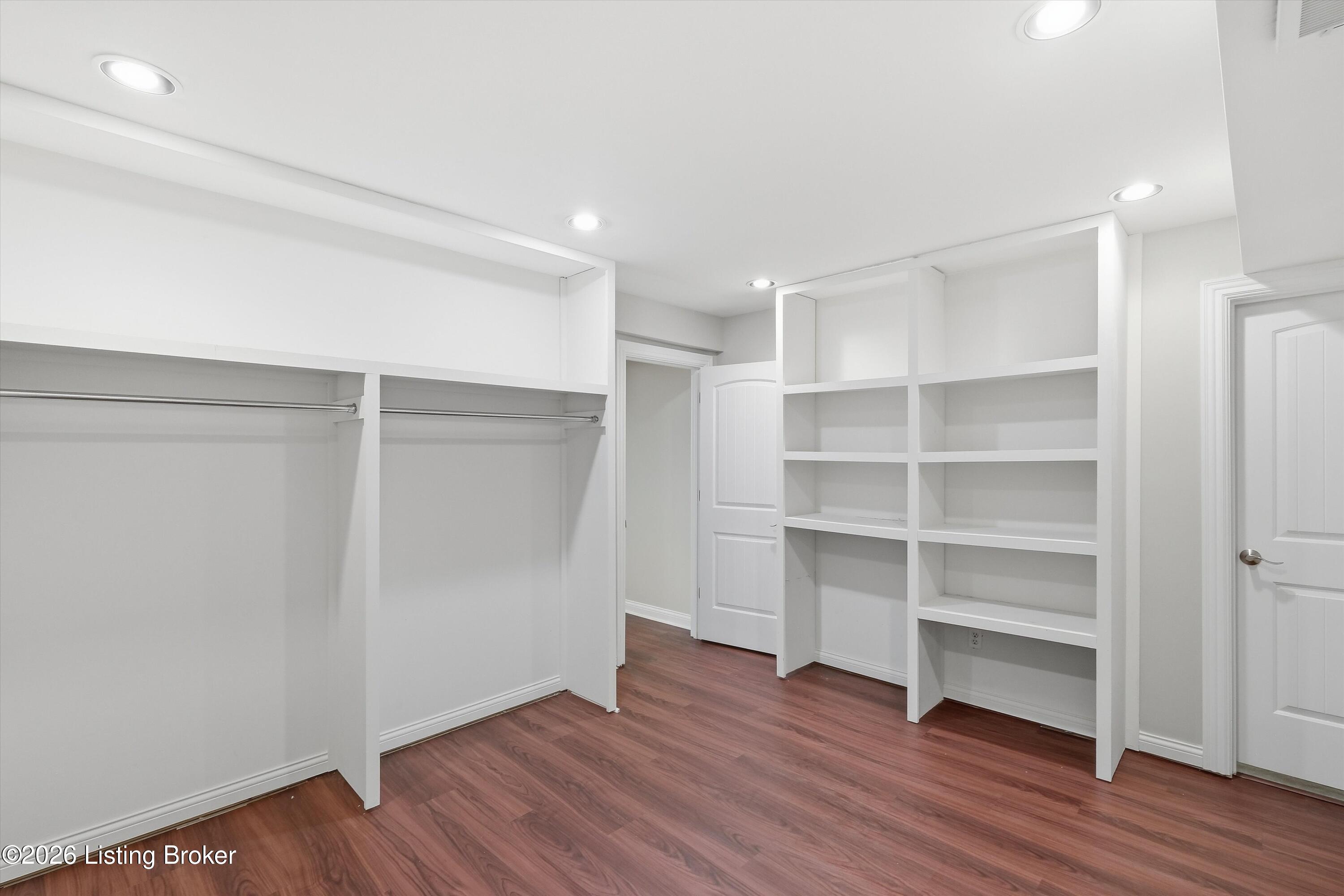 3528 Hedgewick Pl Property Photo 52