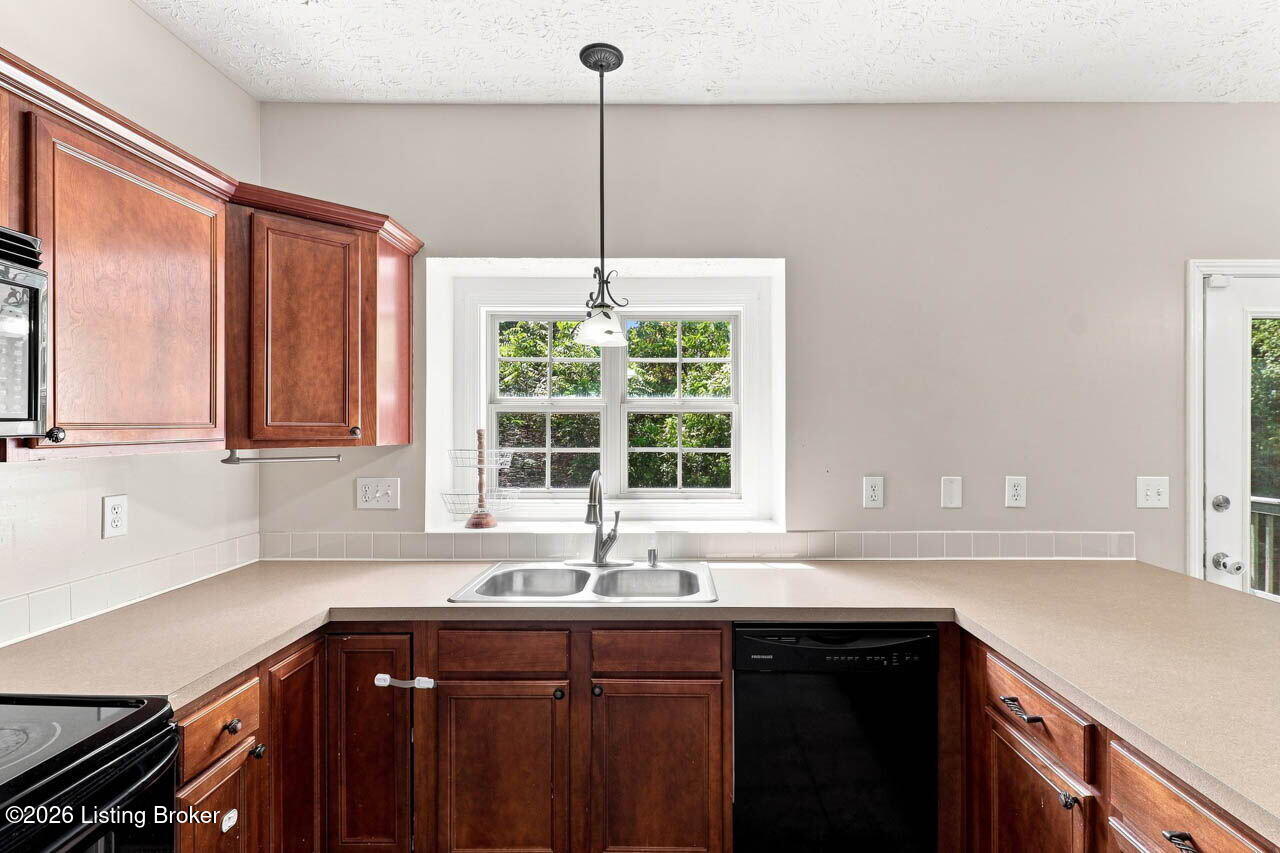 11421 Top Walnut Loop Property Photo 11