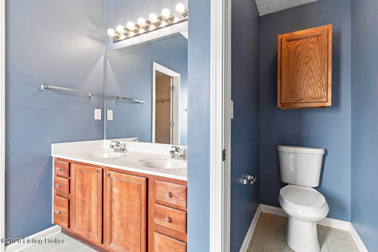 11421 Top Walnut Loop Property Photo 32