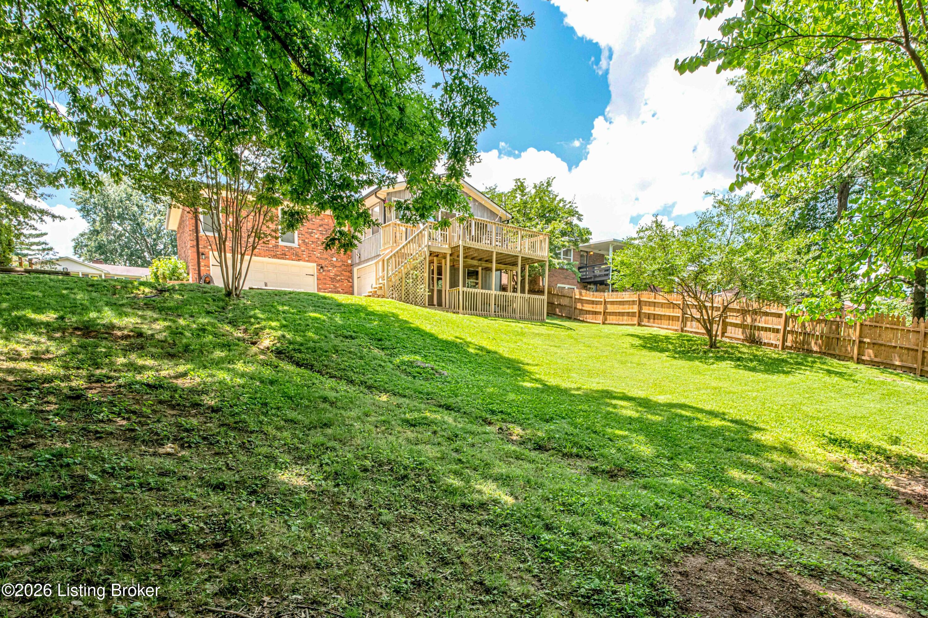 9107 Split Rail Dr Property Photo 42