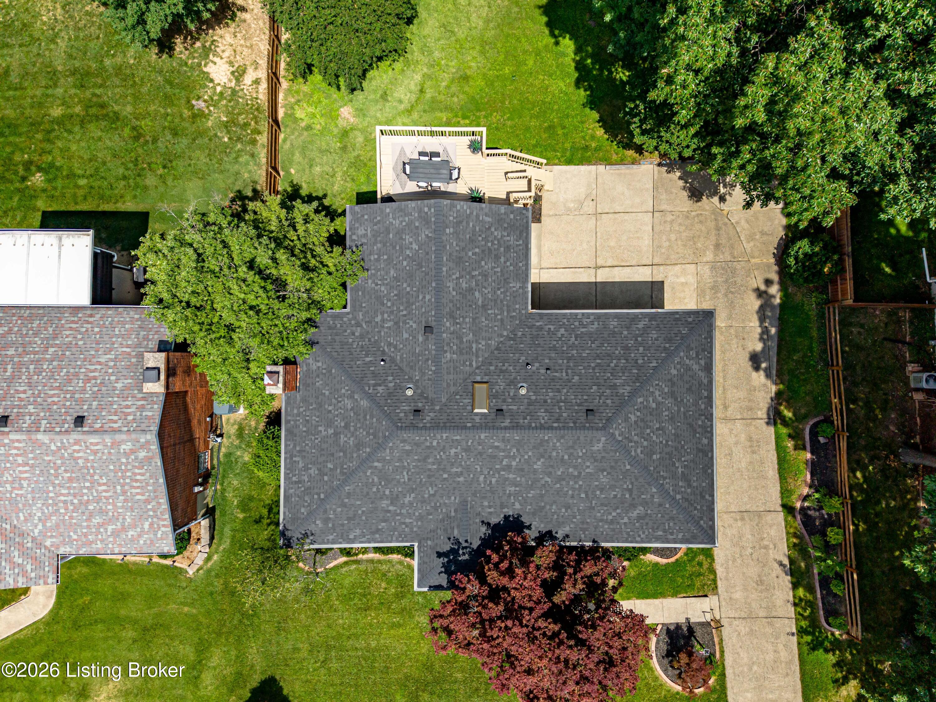 9107 Split Rail Dr Property Photo 43