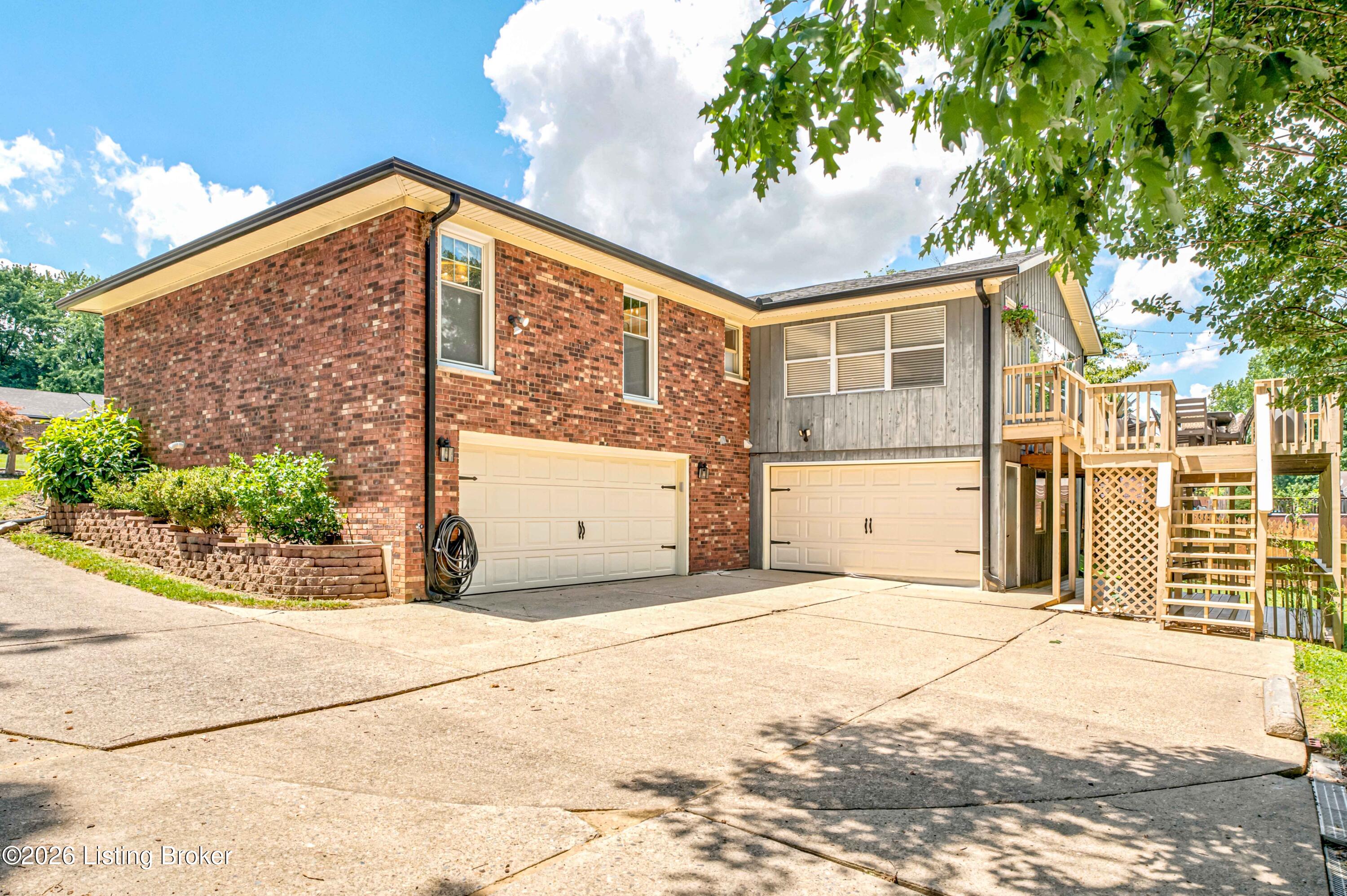 9107 Split Rail Dr Property Photo 45