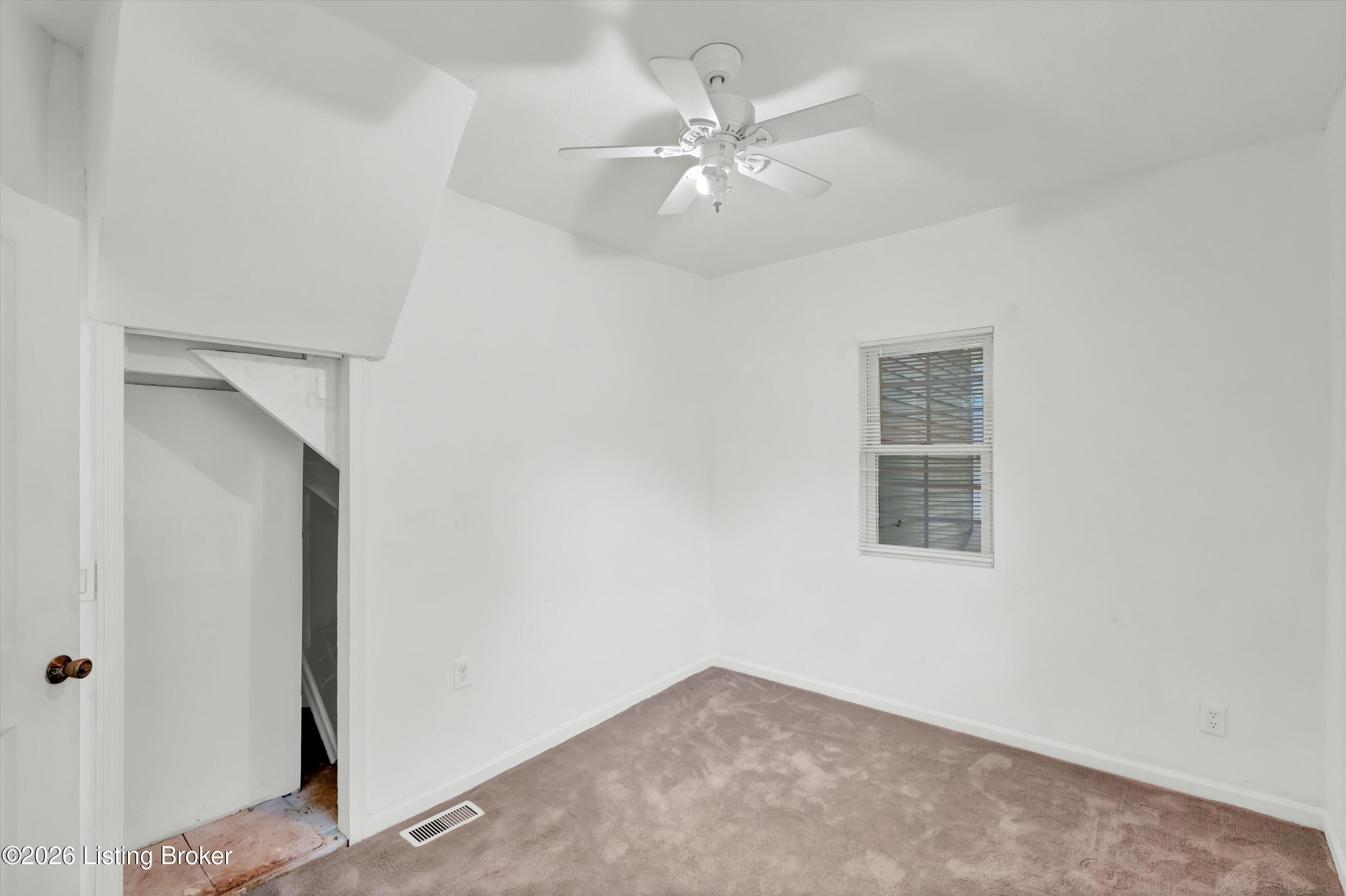 1549 Gallagher St Property Photo 5