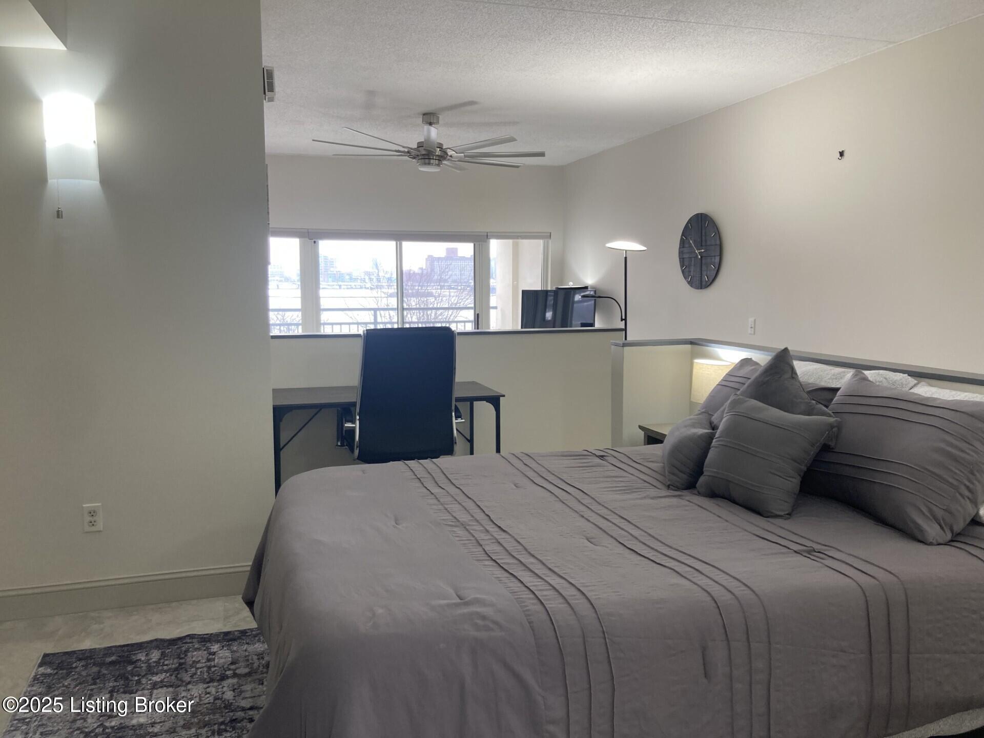 1 Riverpointe 321 Property Photo 12