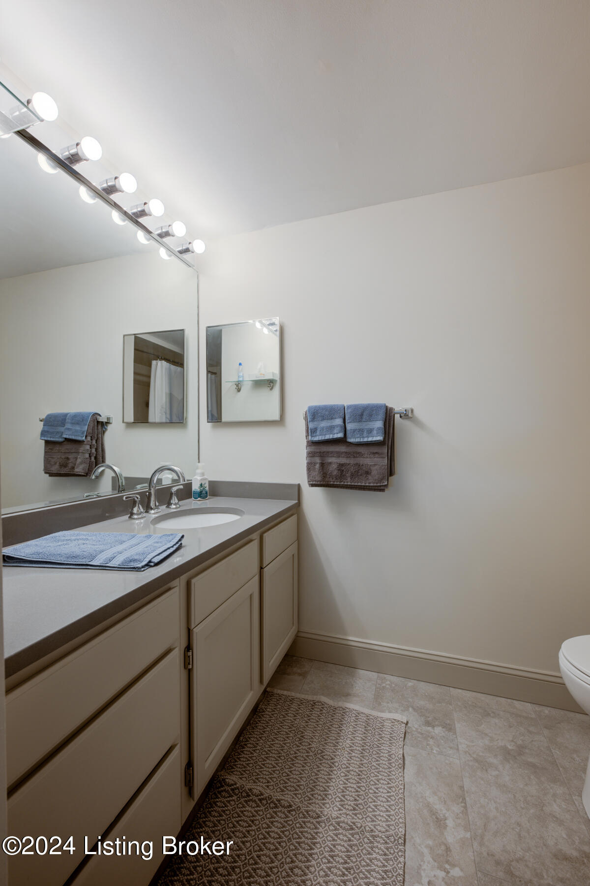 1 Riverpointe 321 Property Photo 15