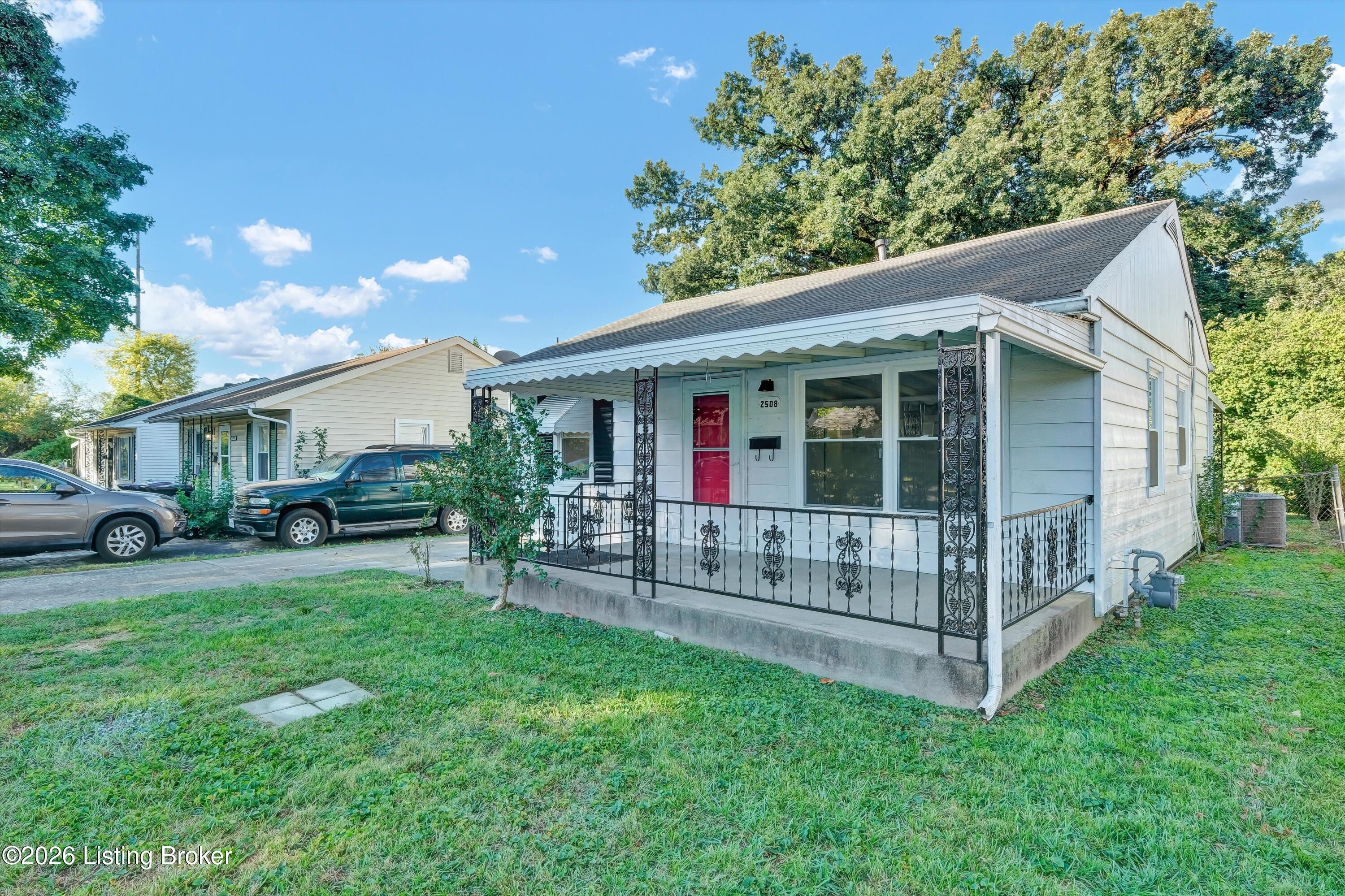 2508 Catawba Ln Property Photo 1