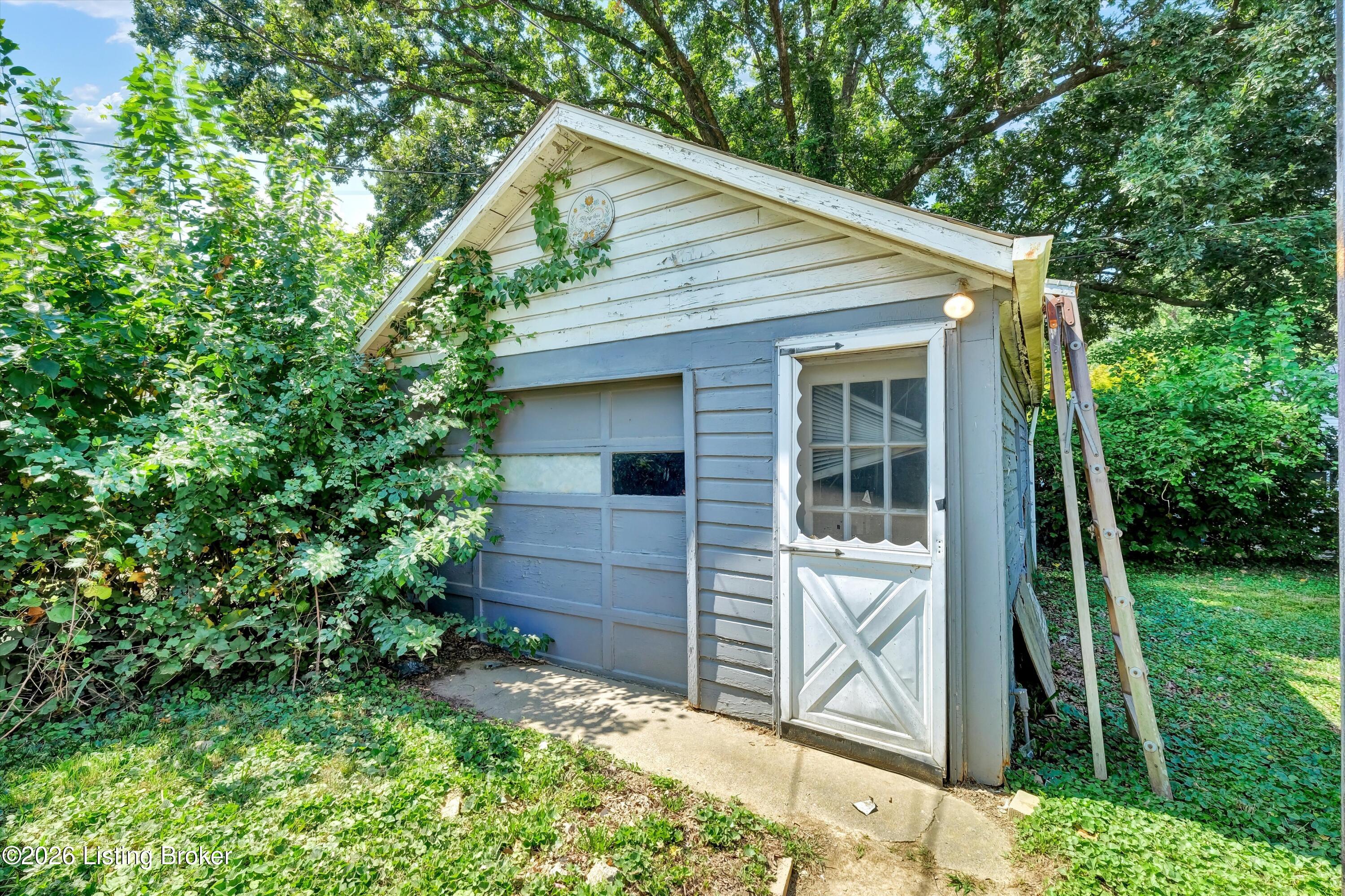 2508 Catawba Ln Property Photo 25