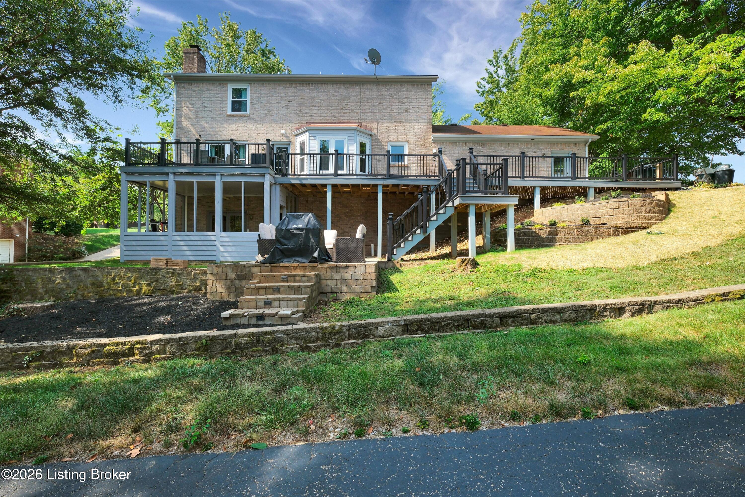 8800 Cranborne Ct Property Photo 13