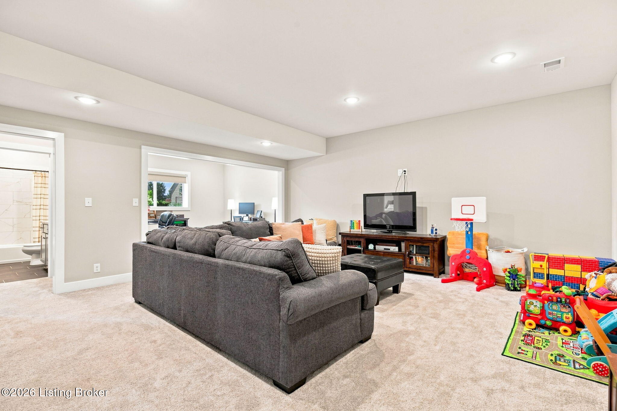 4027 Thomas Farm Dr Property Photo 44