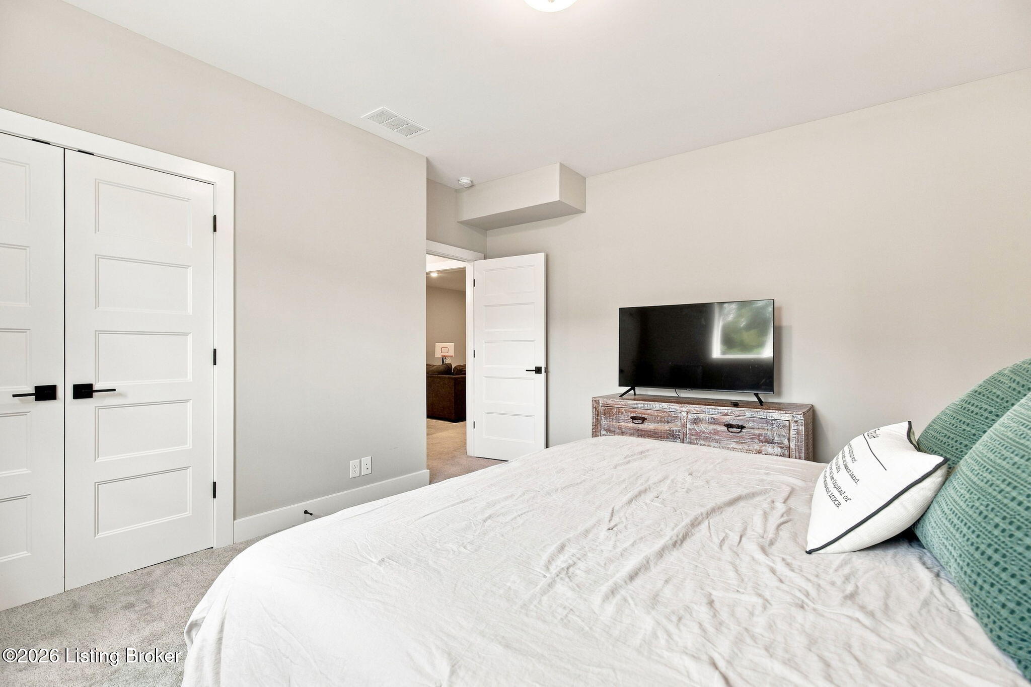 4027 Thomas Farm Dr Property Photo 48