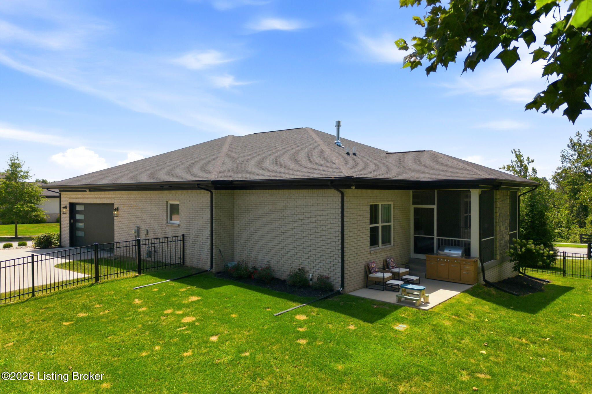 4027 Thomas Farm Dr Property Photo 59