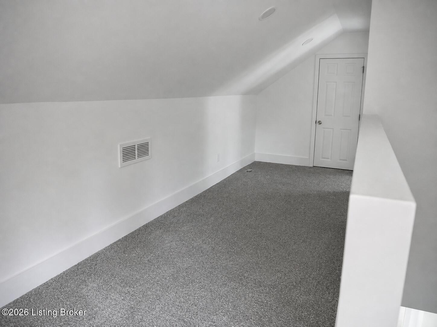 1624 Hemlock Ct Property Photo 20