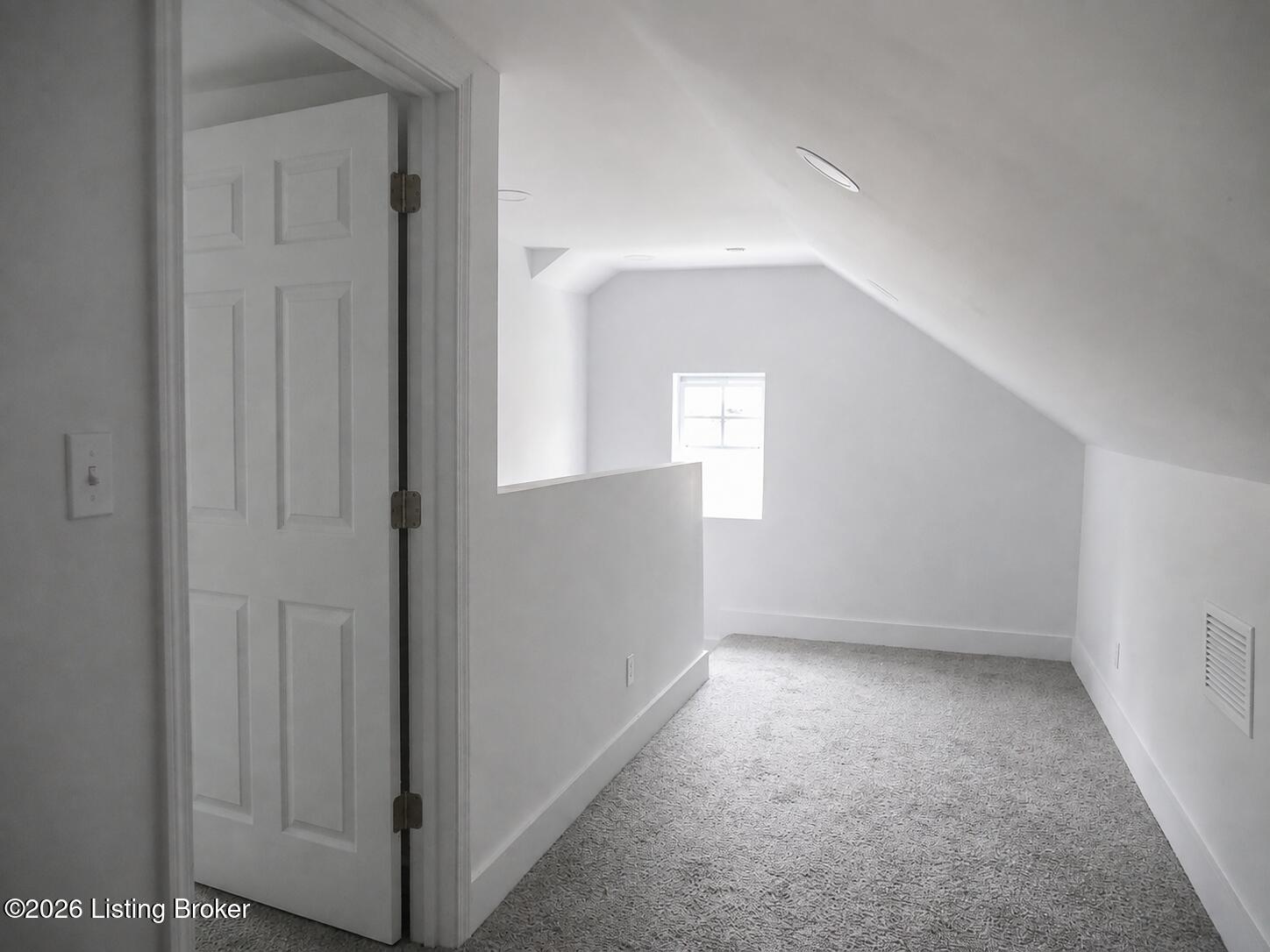 1624 Hemlock Ct Property Photo 26