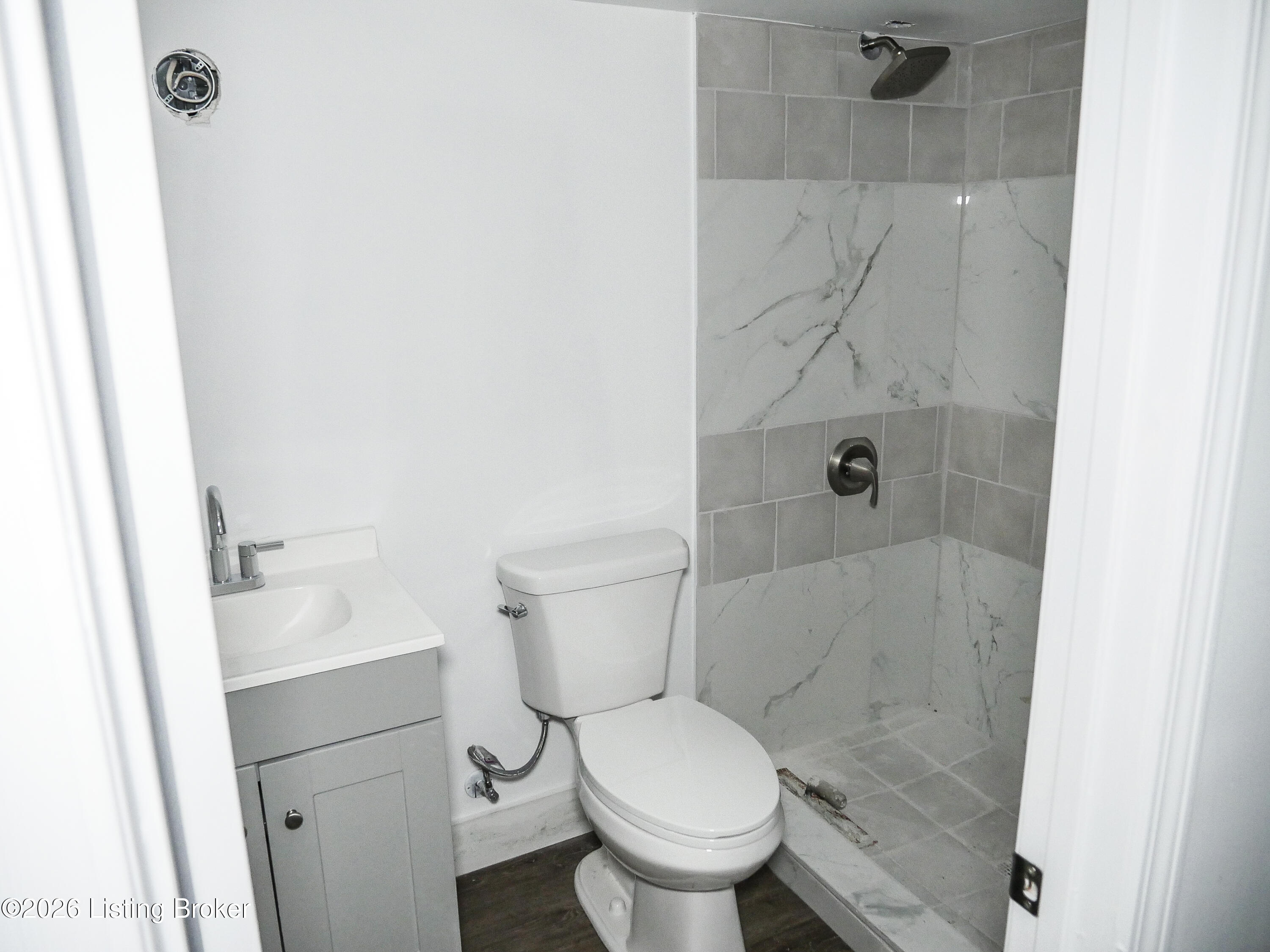 1624 Hemlock Ct Property Photo 35